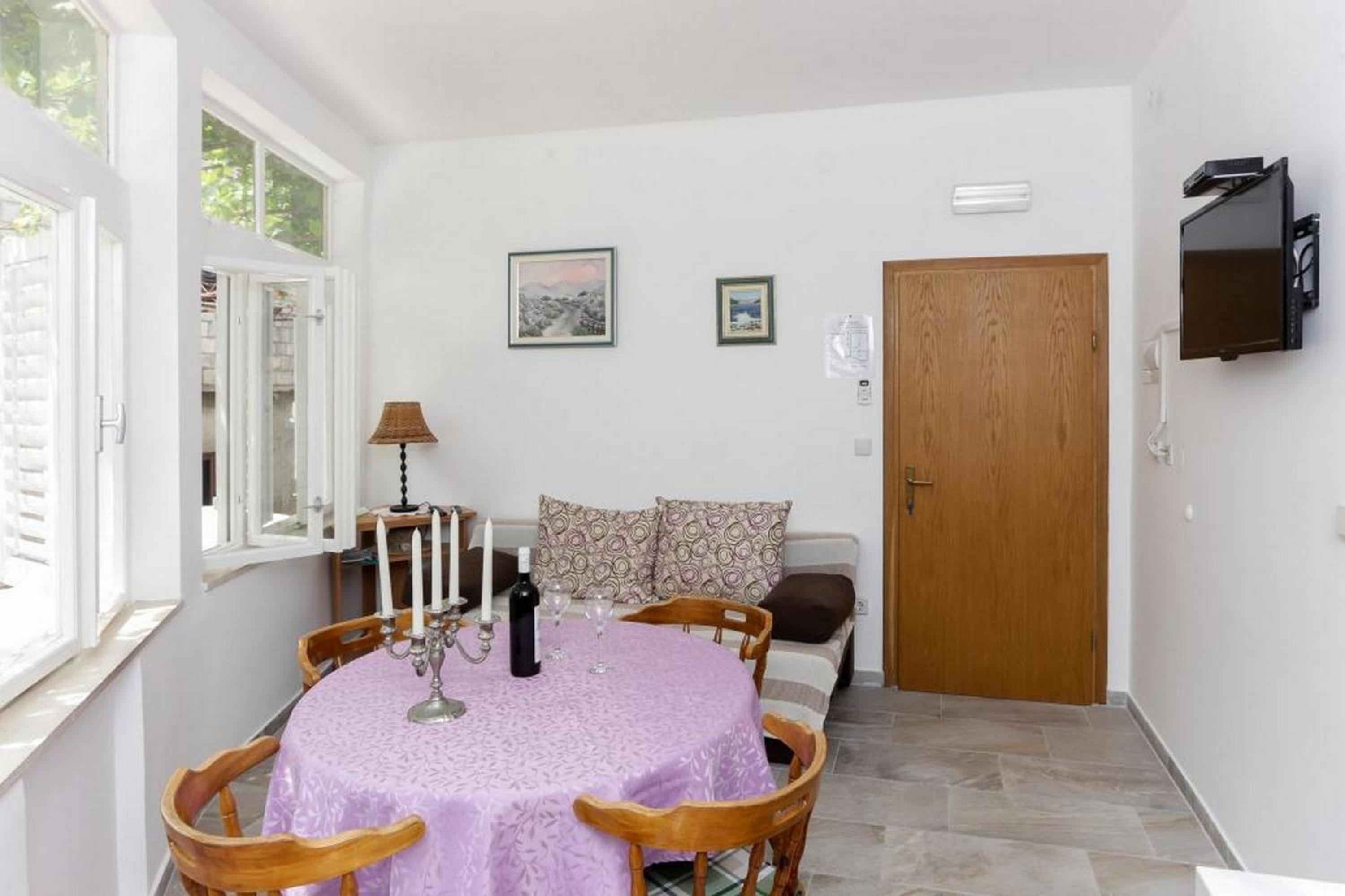 Apartments Sisic