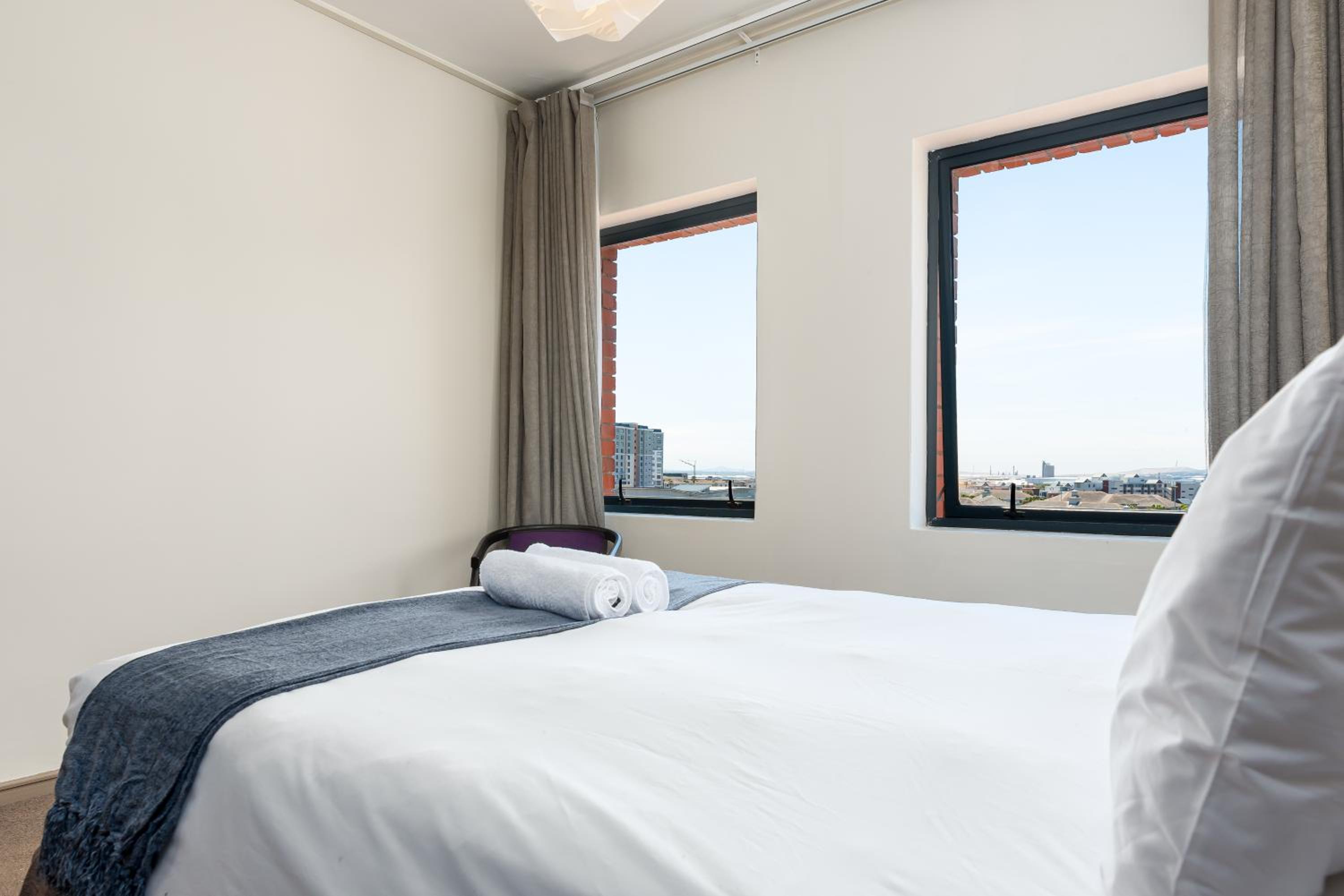 The Manhattan Apartments view 5
