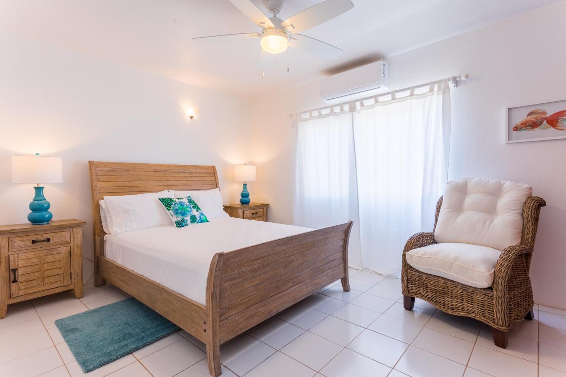 Coralito Bay Suites & Villas