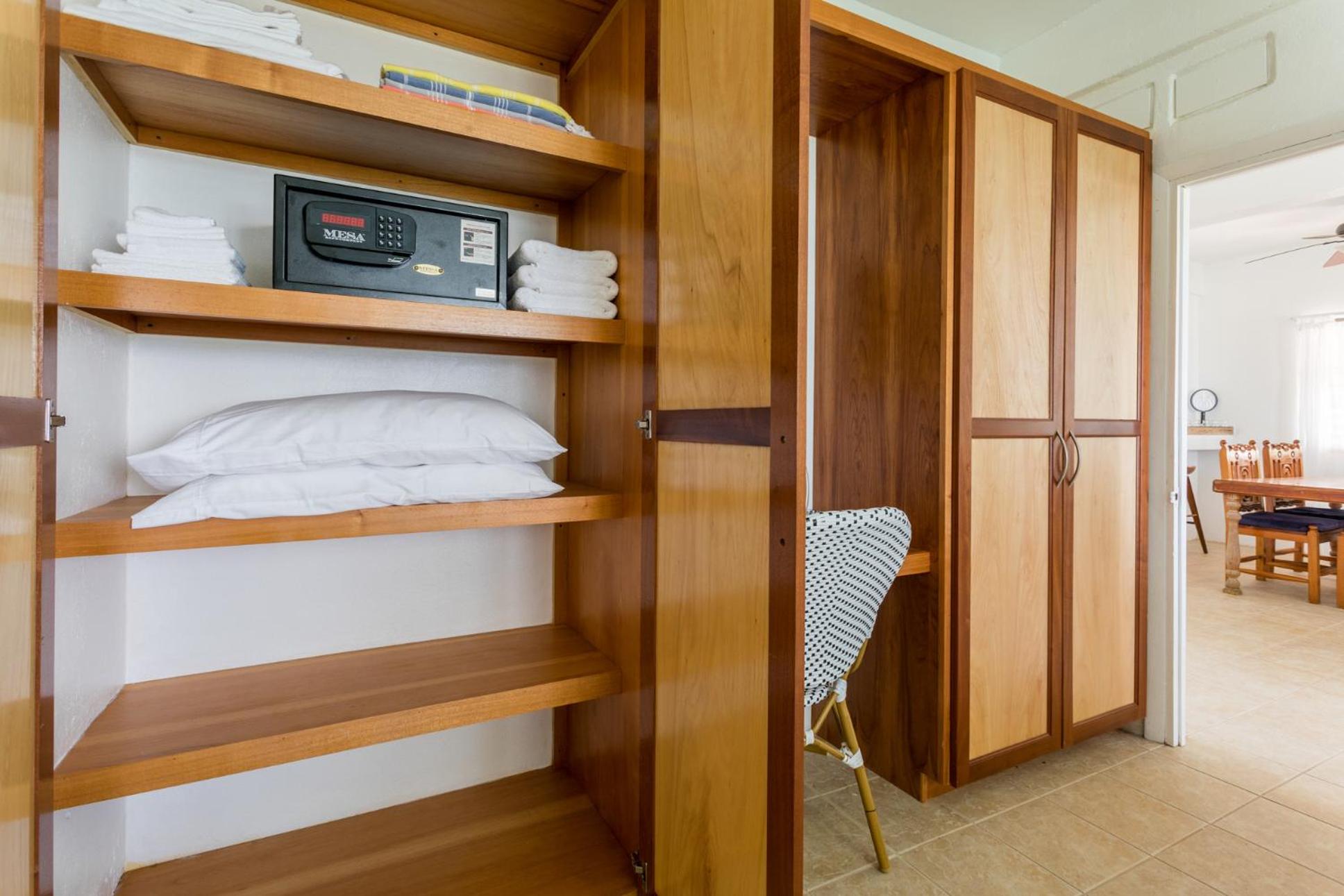 Coralito Bay Suites & Villas