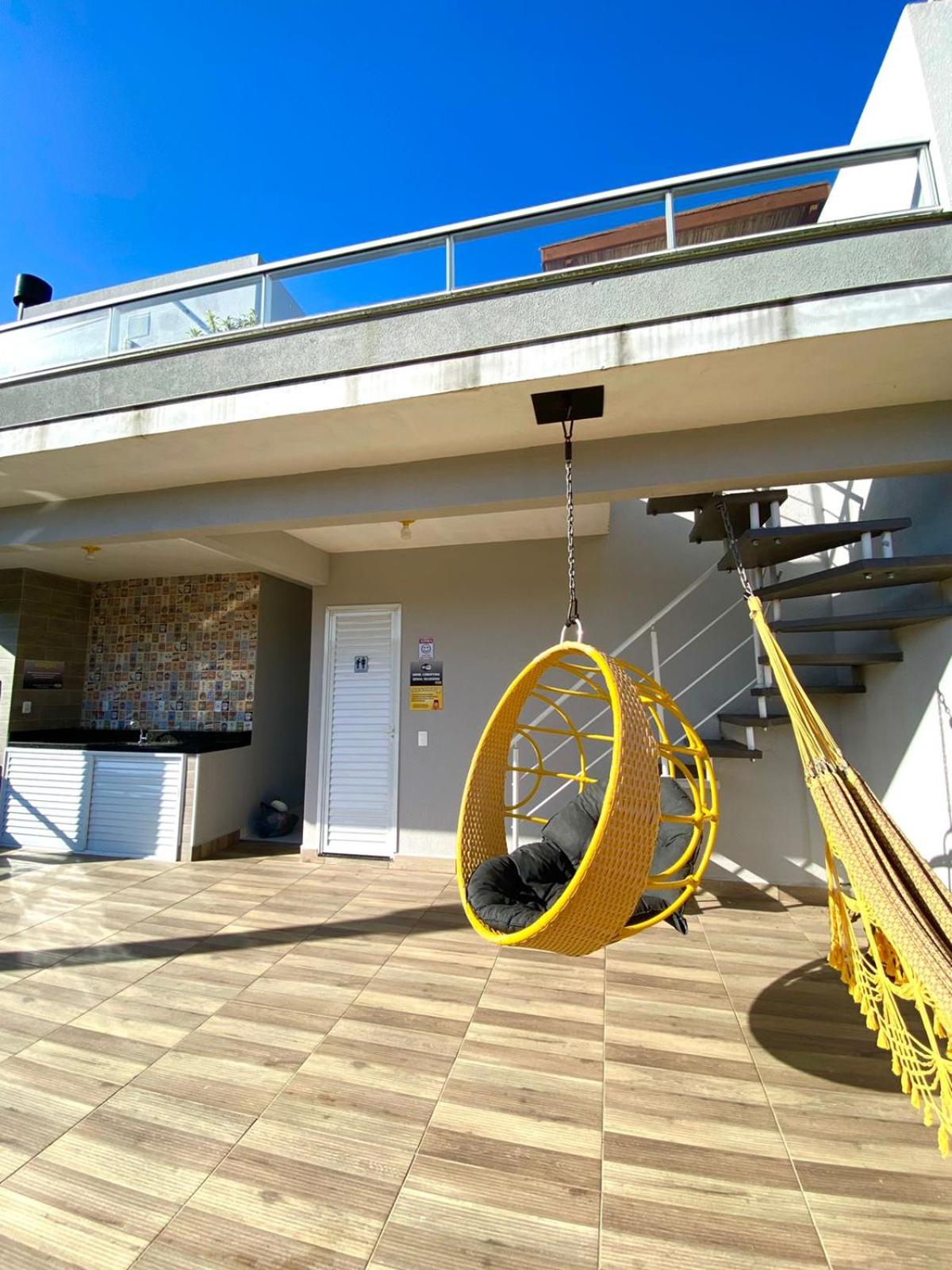 Seu refúgio paradisíaco a apenas 330 metros do mar TUB