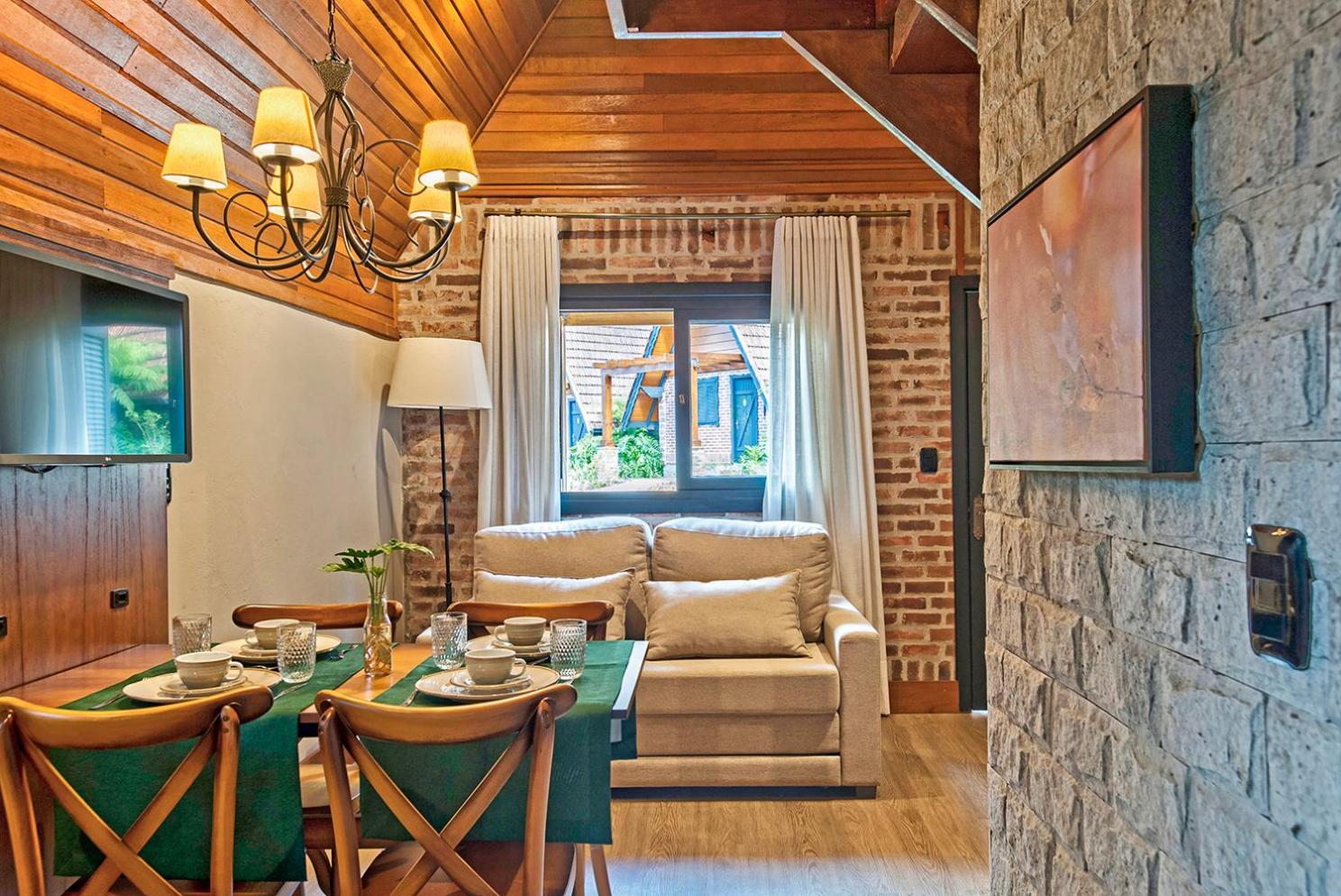 Hotel Fioreze Chalés