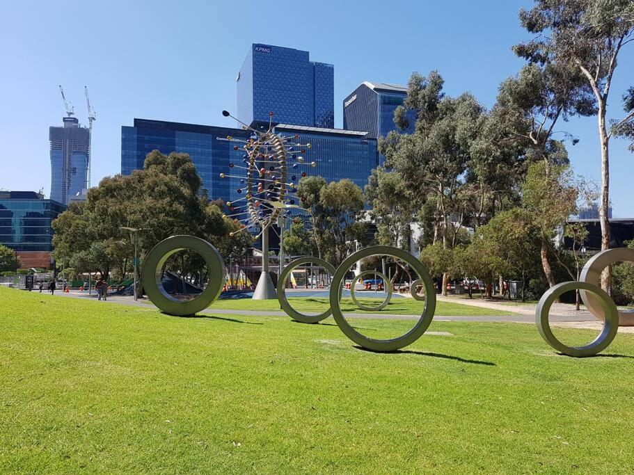 Melbourne Docklands Riverside Views