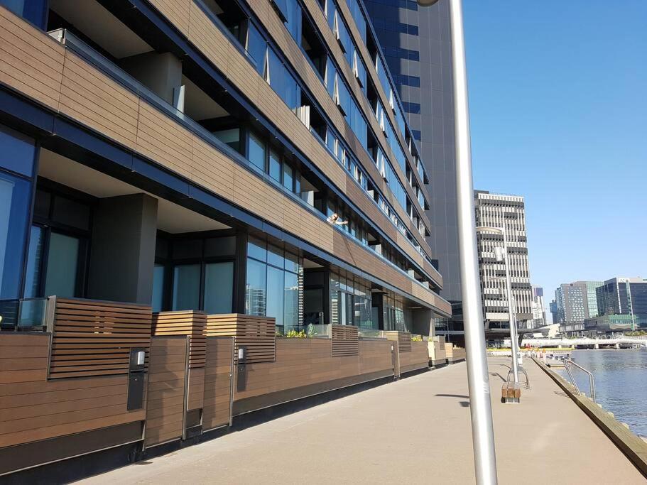 Melbourne Docklands Riverside Views