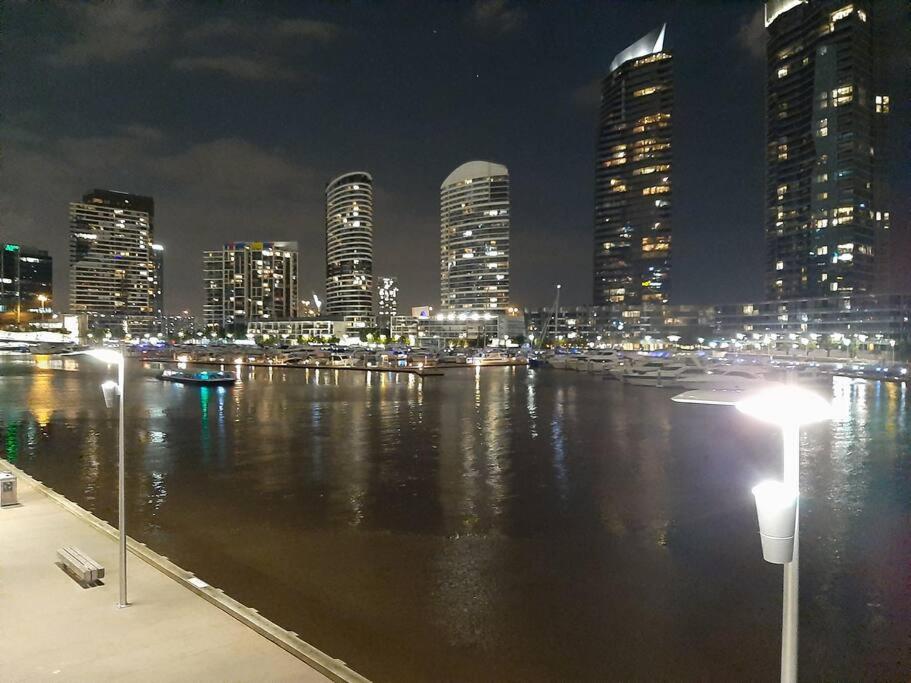 Melbourne Docklands Riverside Views