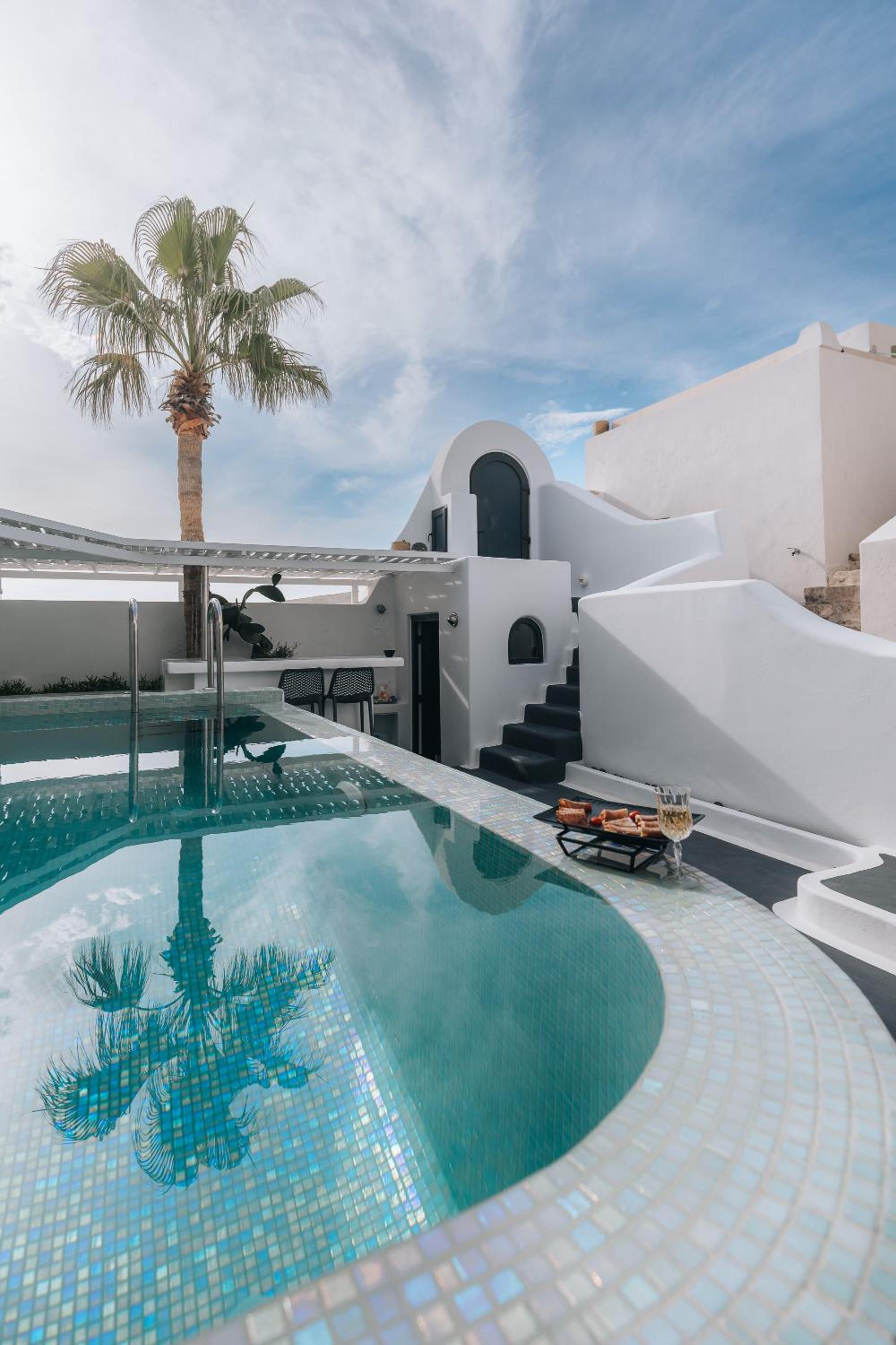 Opera Mansion Santorini photo 2