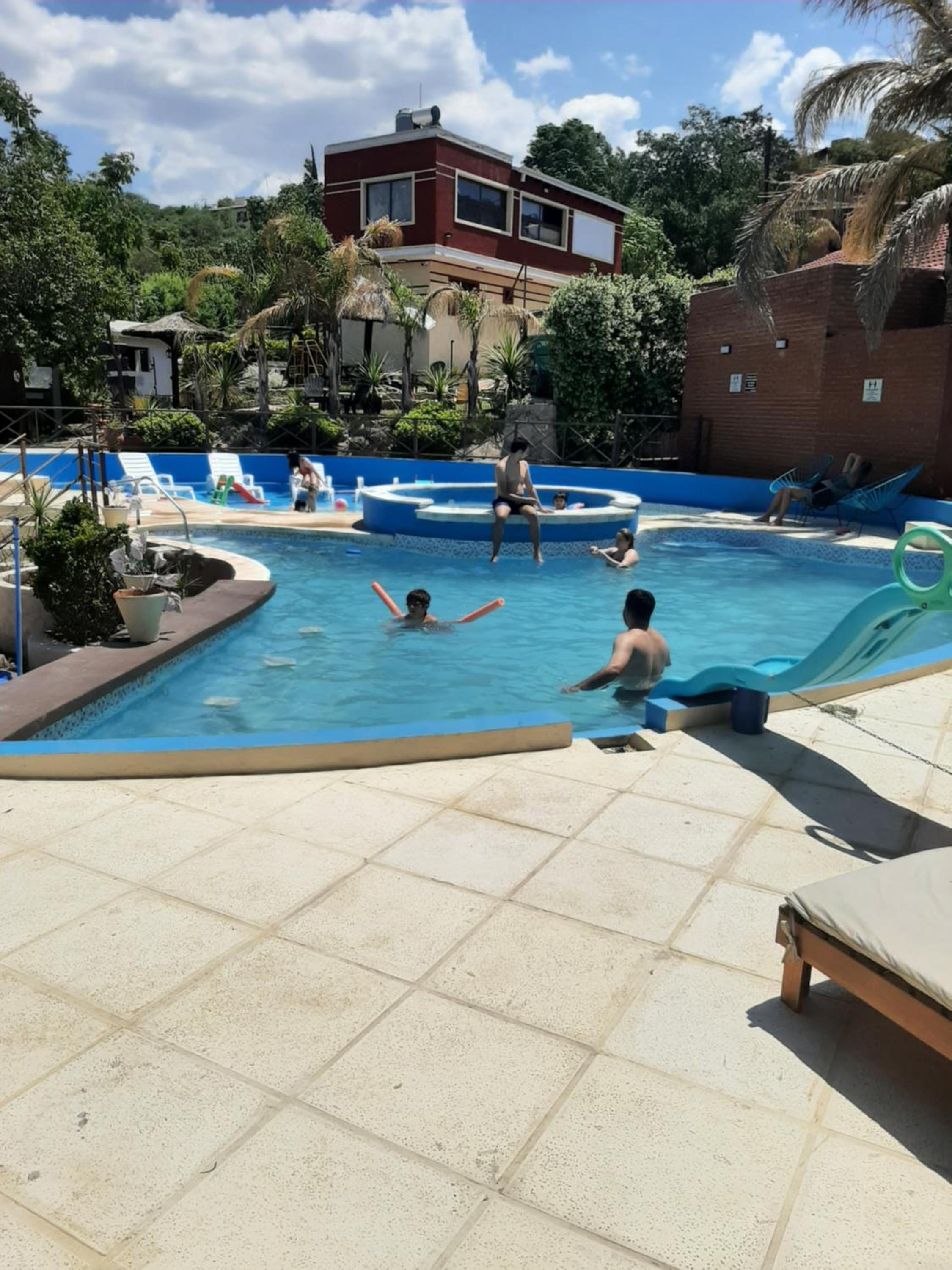 Complejo Los Cipreses