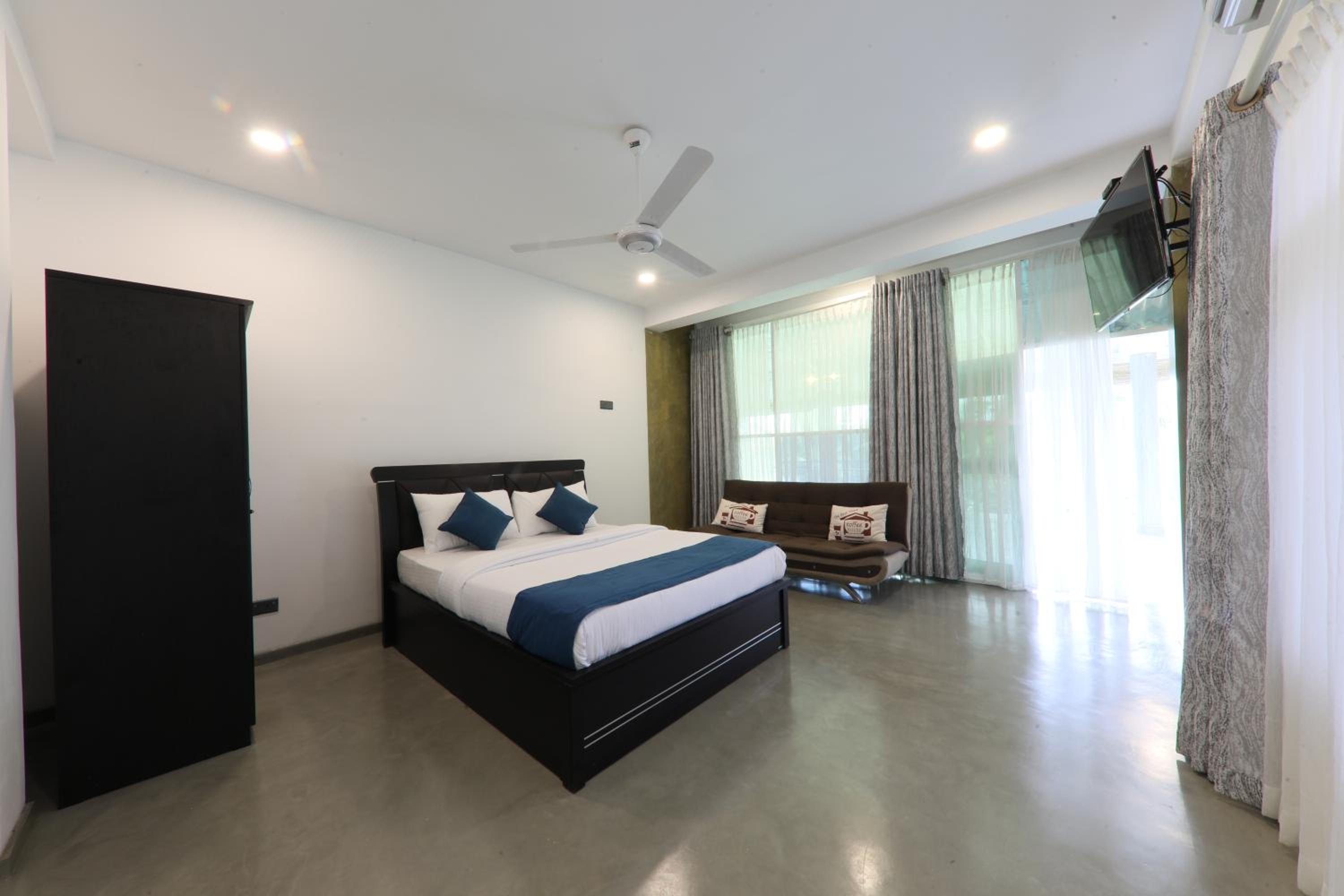 Villa cork