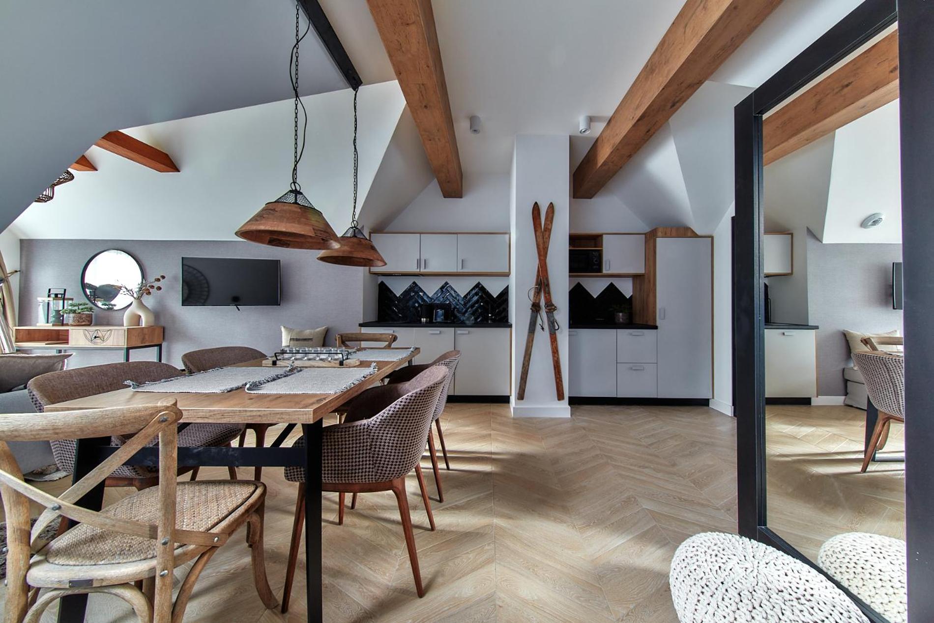 Tatra Square Apartments
