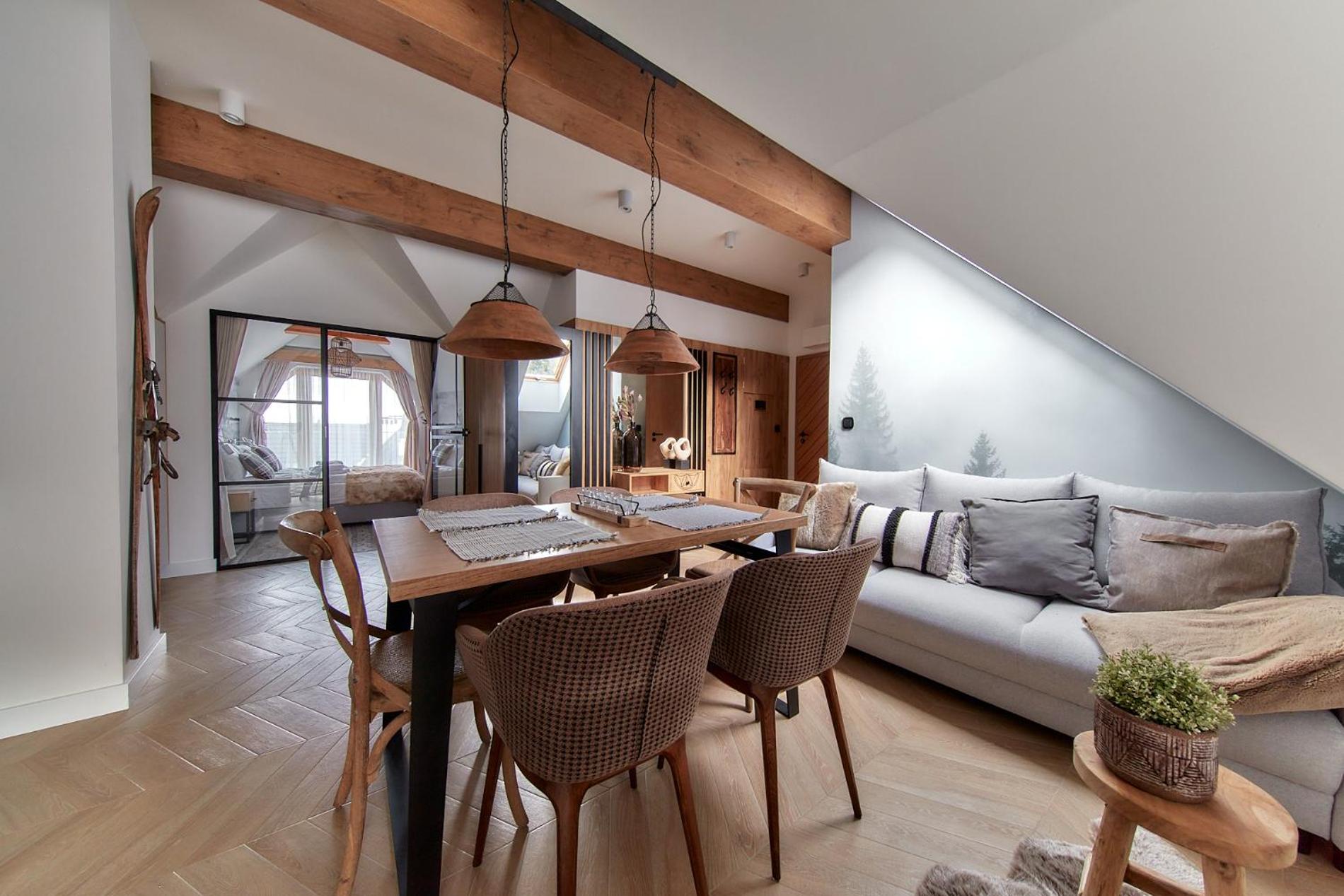 Tatra Square Apartments