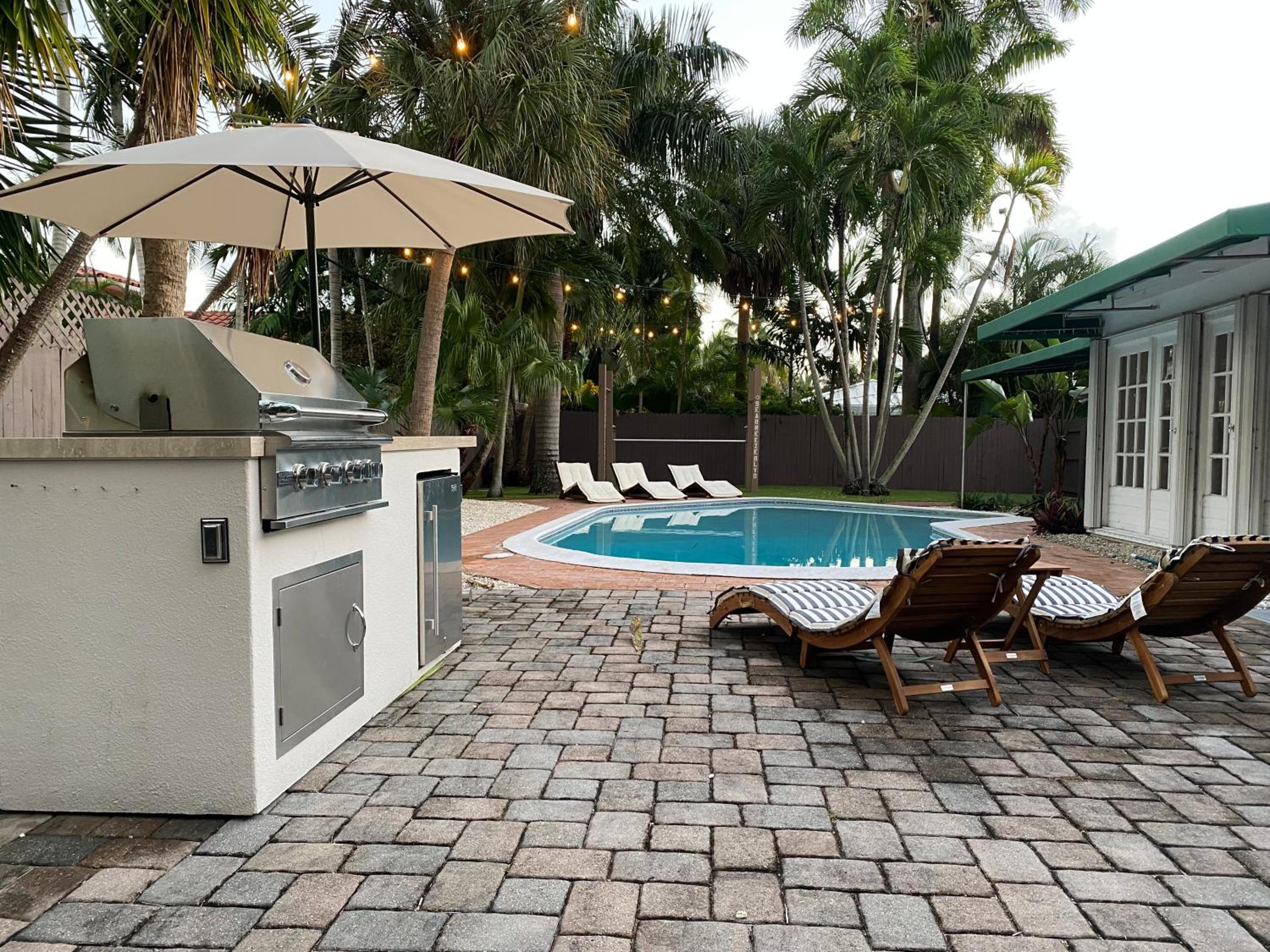 NEWLY RENOVATED POOL, HOT TUB, & EPIC BACKYARD view 5