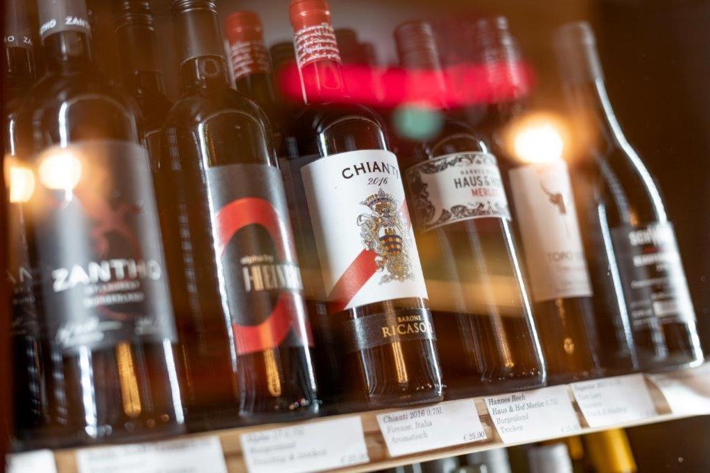 bar