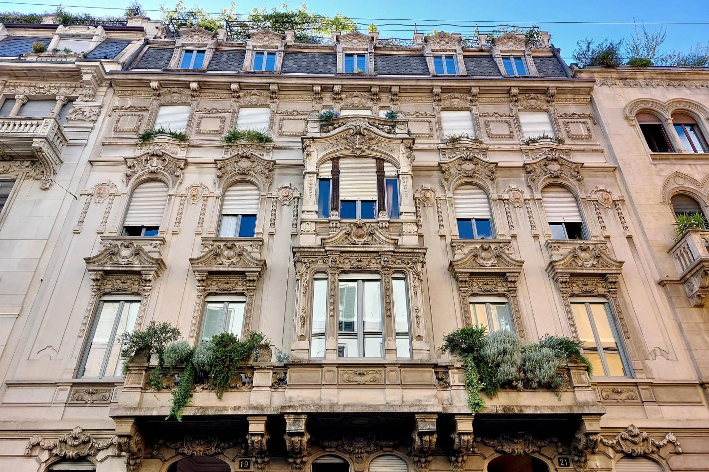 Vico Fashion District