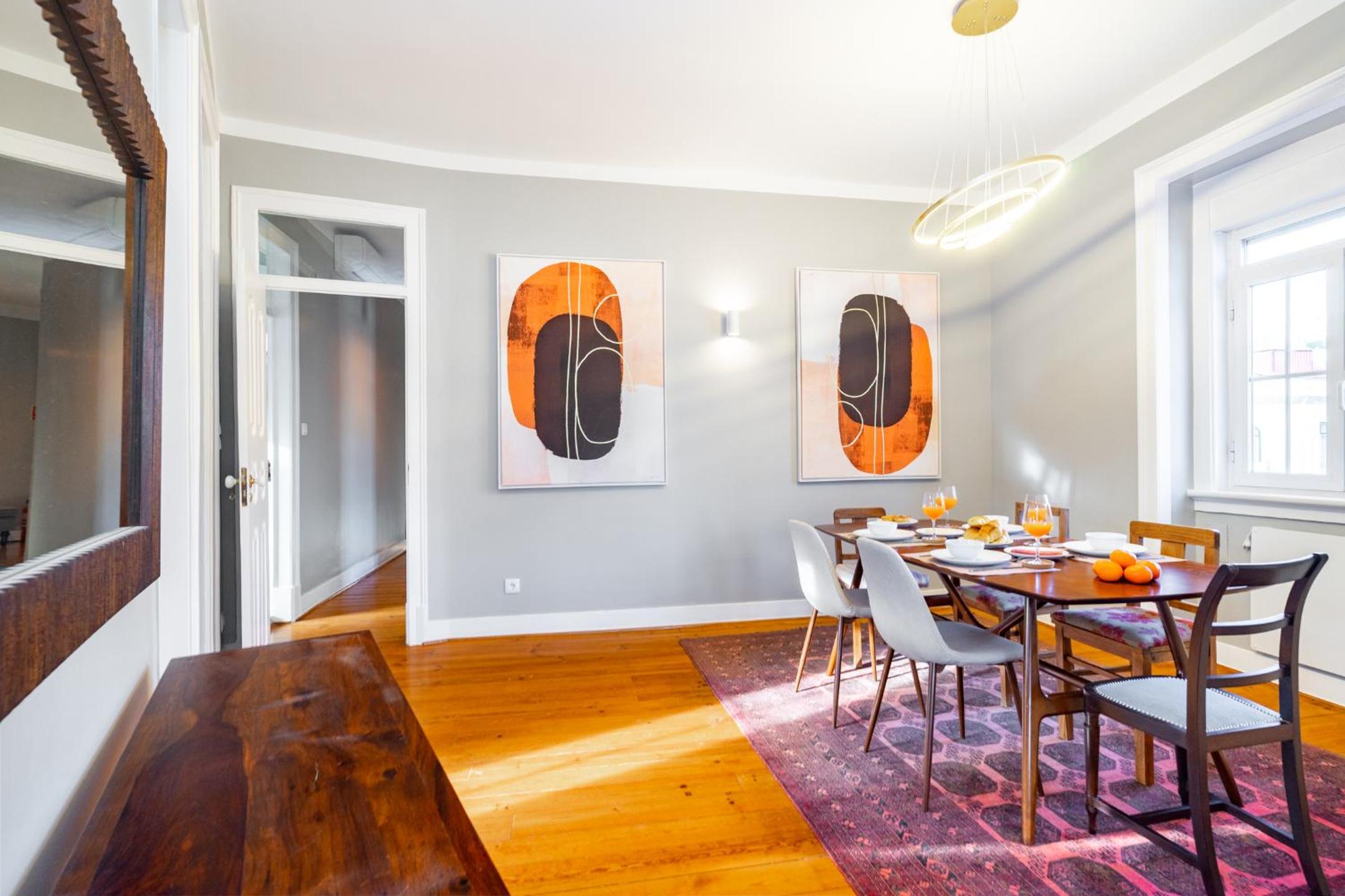 WHome AQ2 Prime Location Luxury for Family & Friends view 4