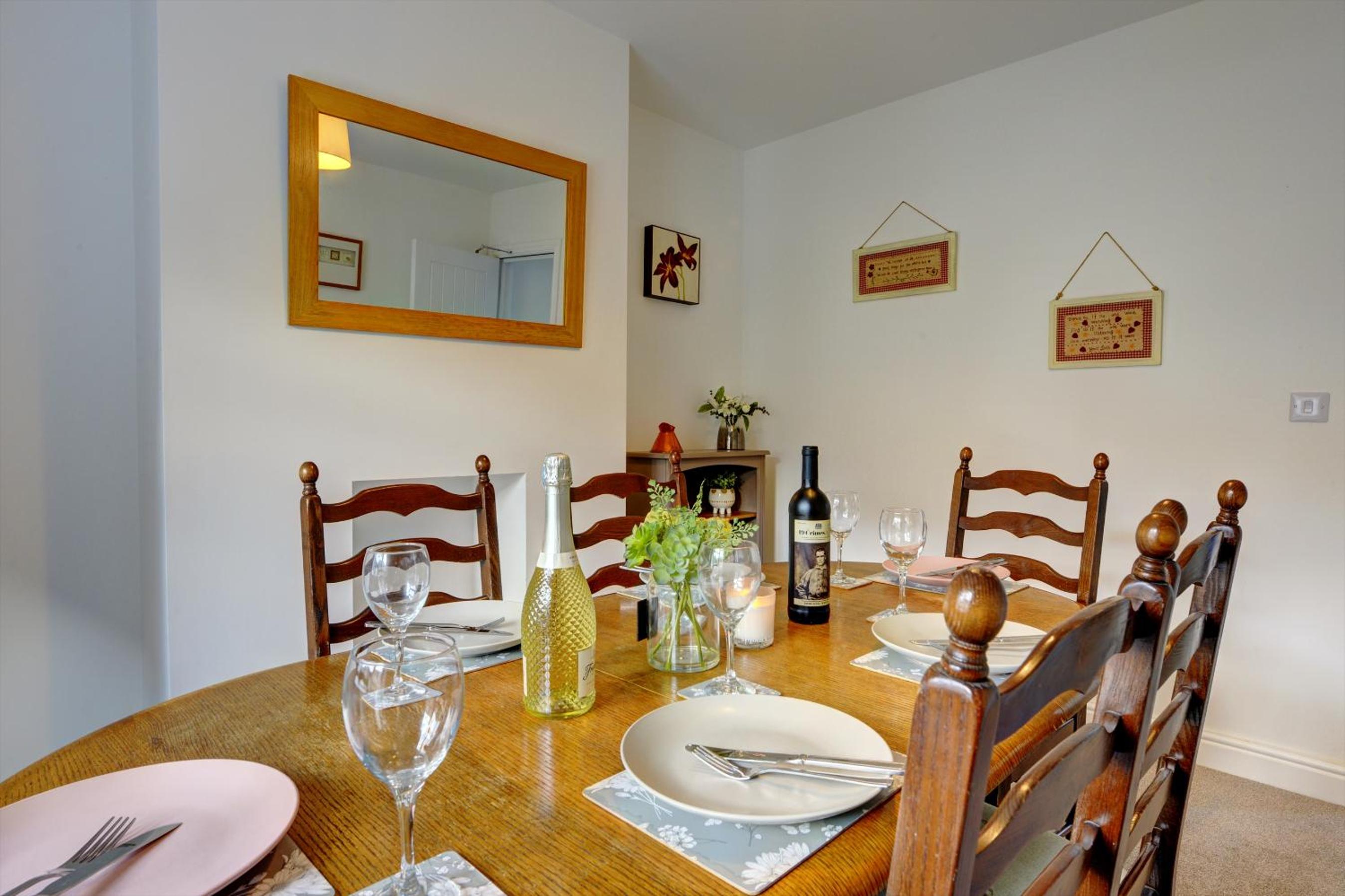 Tunlaw Cottage view 5