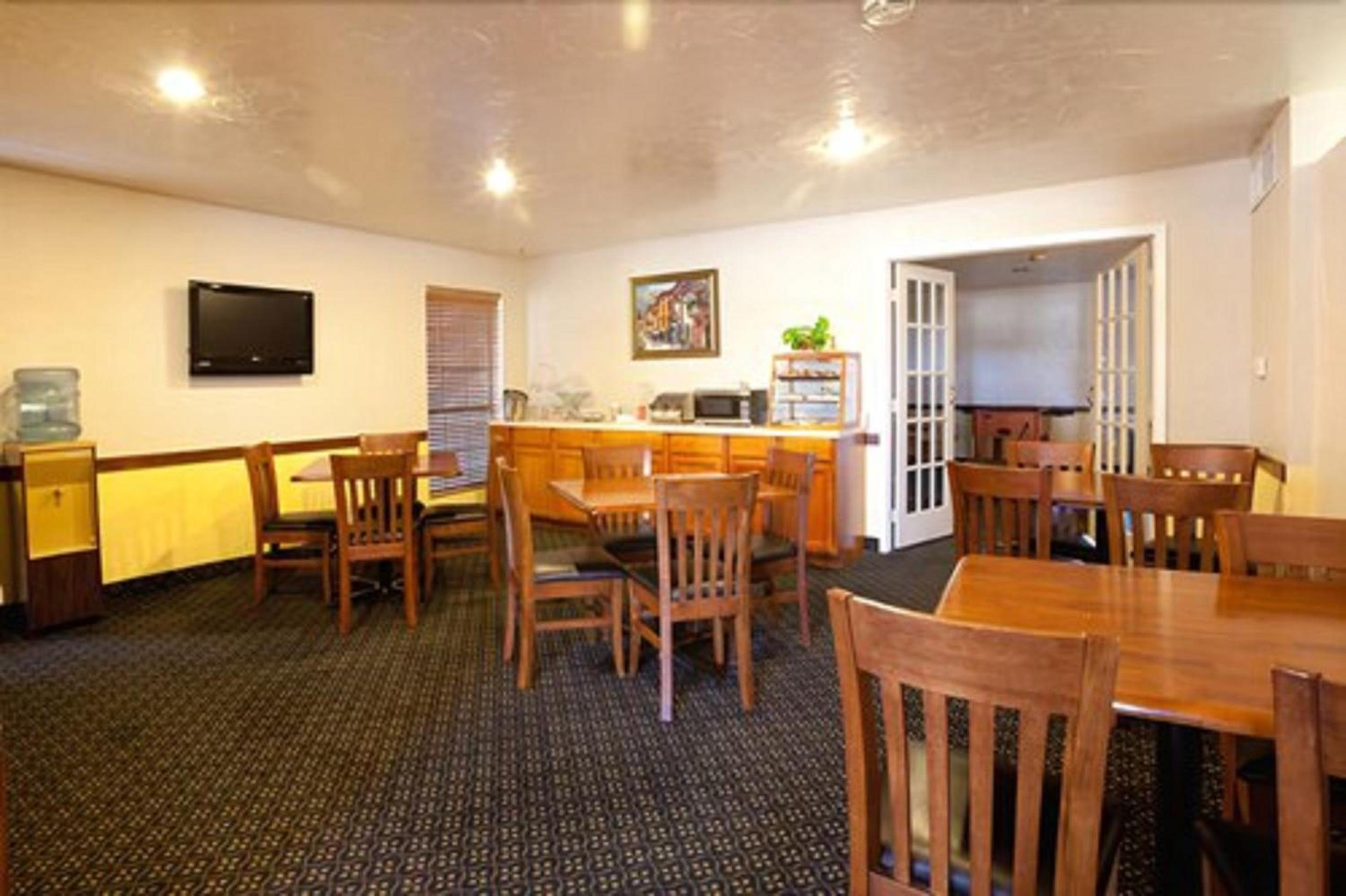 Weatherford Heritage Inn view 5