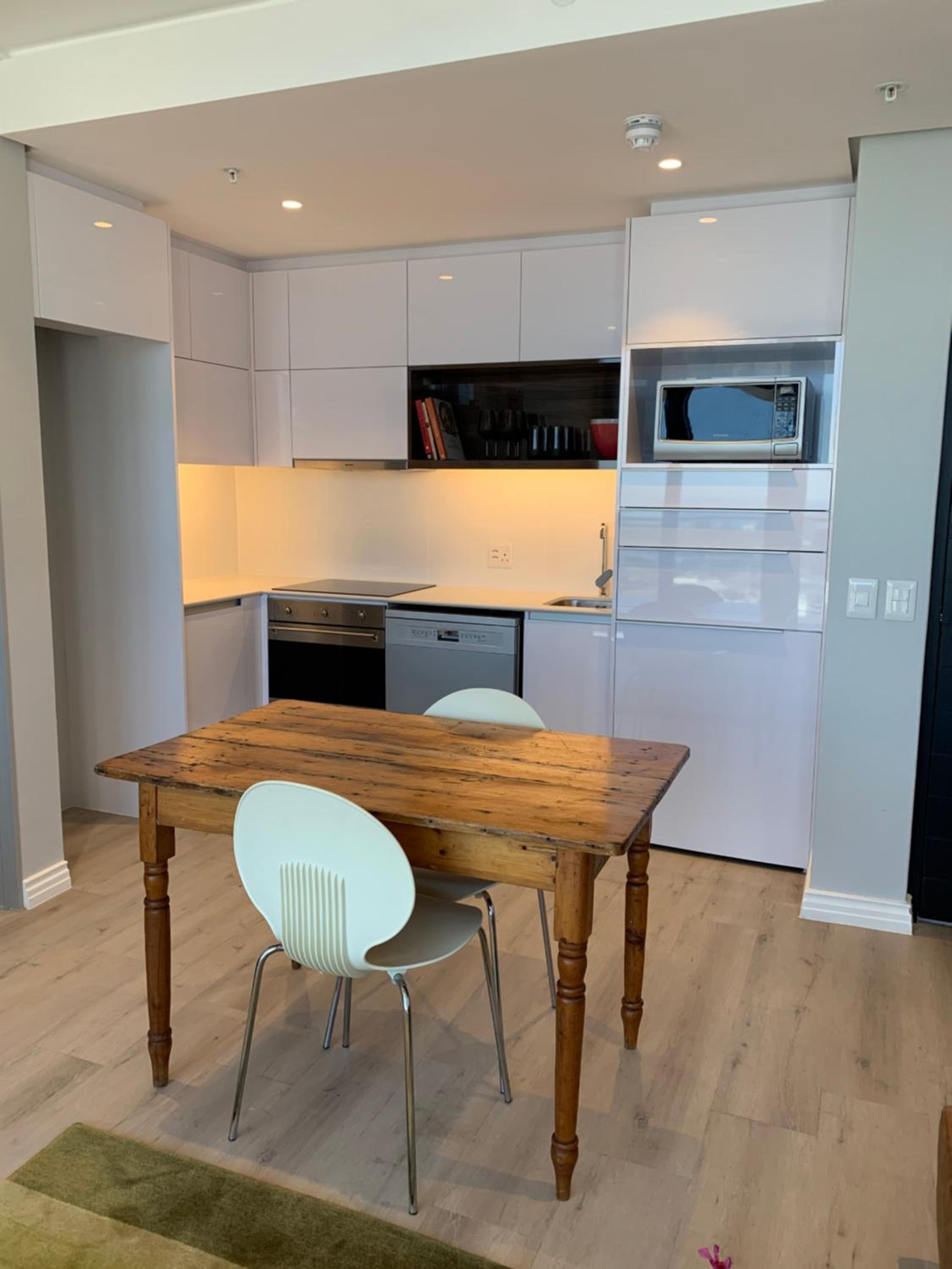 16 on Bree - Luxury One Bedroom apartment in Cape Town