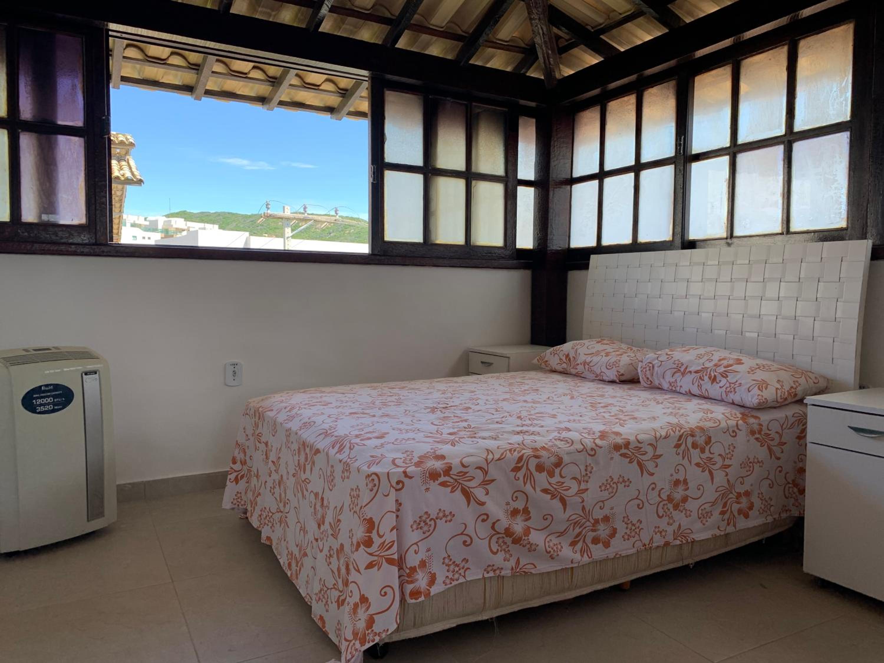 Casa de Praia com mirante vista mar em Arraial.