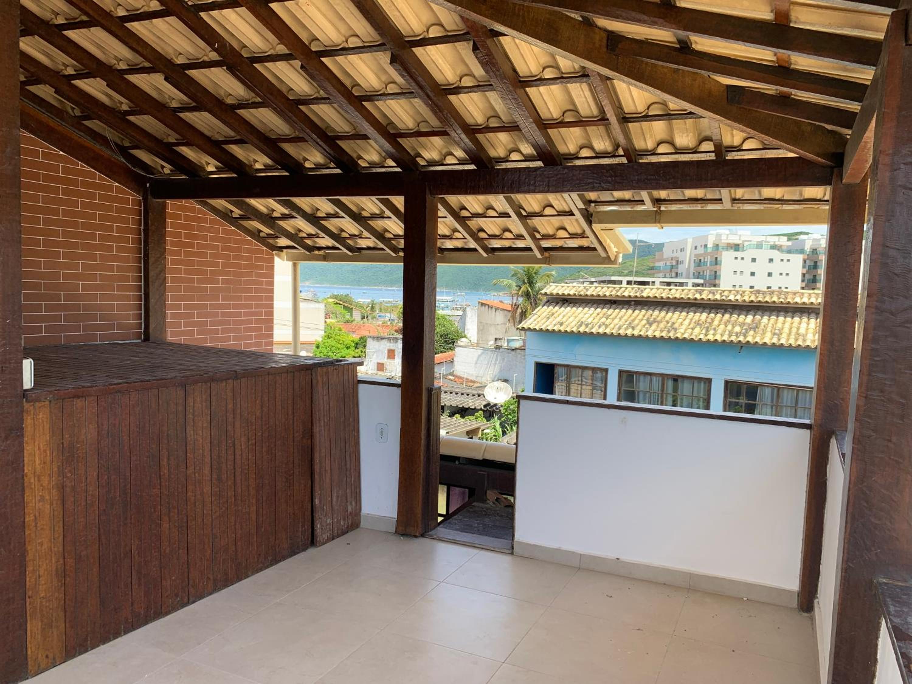 Casa de Praia com mirante vista mar em Arraial.