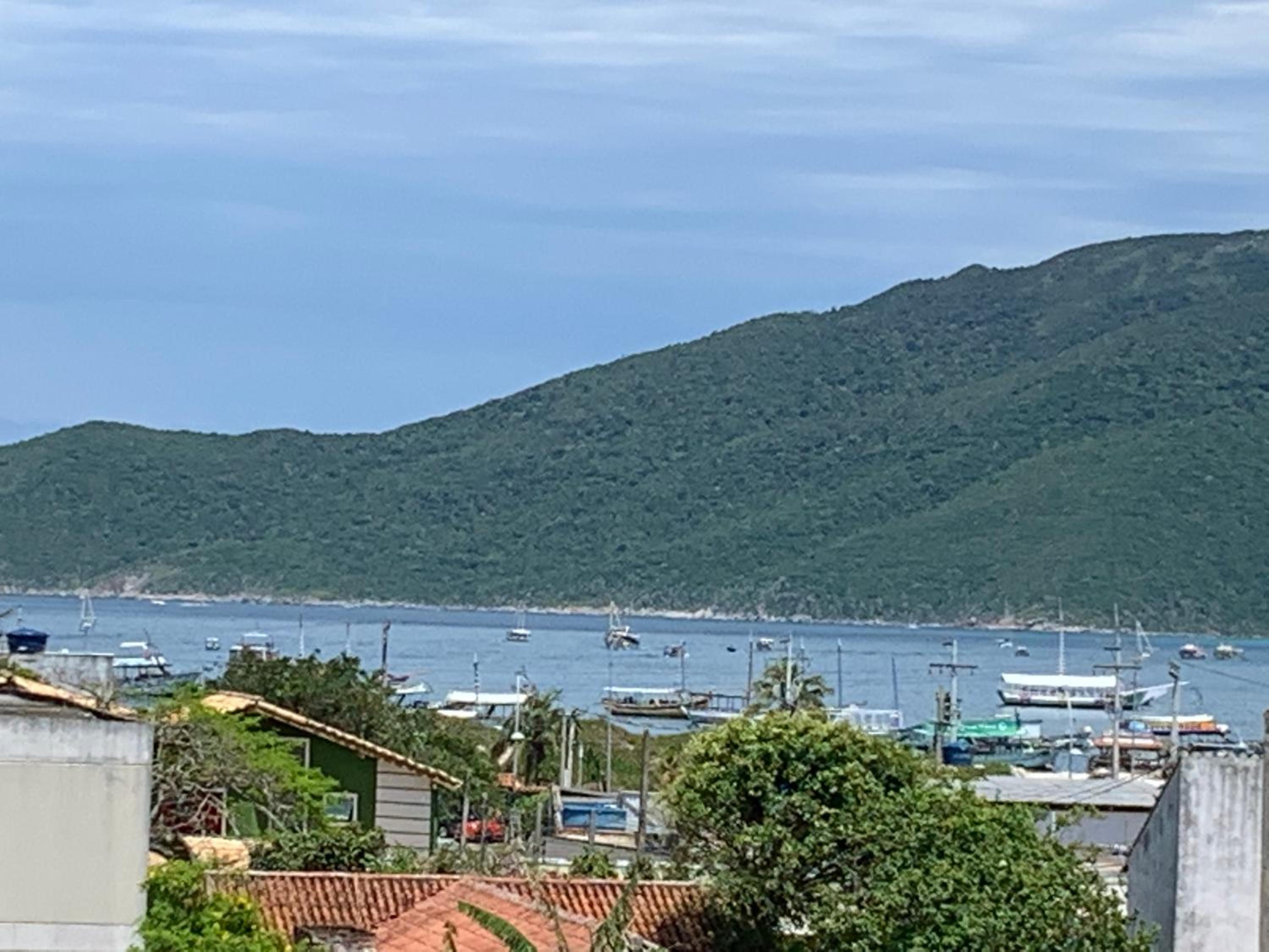 Casa de Praia com mirante vista mar em Arraial.