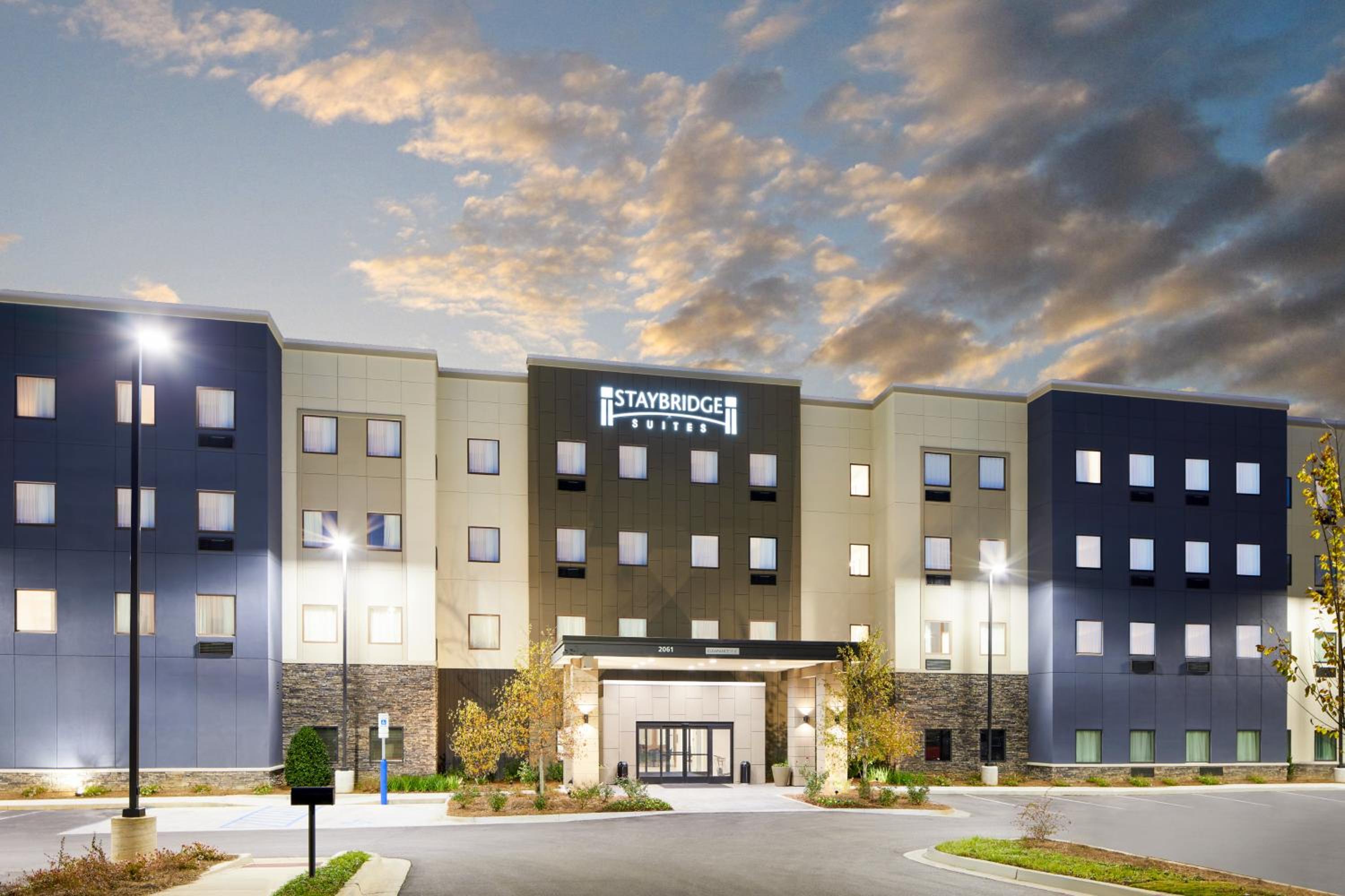 Hotel Staybridge Suites - Auburn - University Area, an IHG Hotel