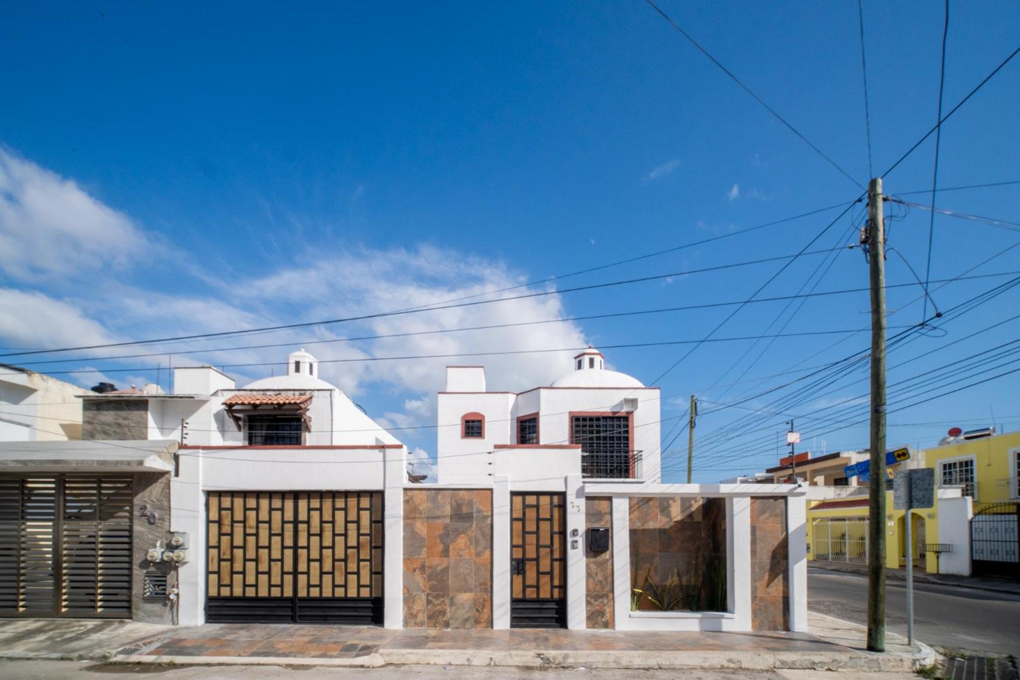 PENINSULA STAYS 3 BR House & AC + Private Parking + FAST WIFI view 5