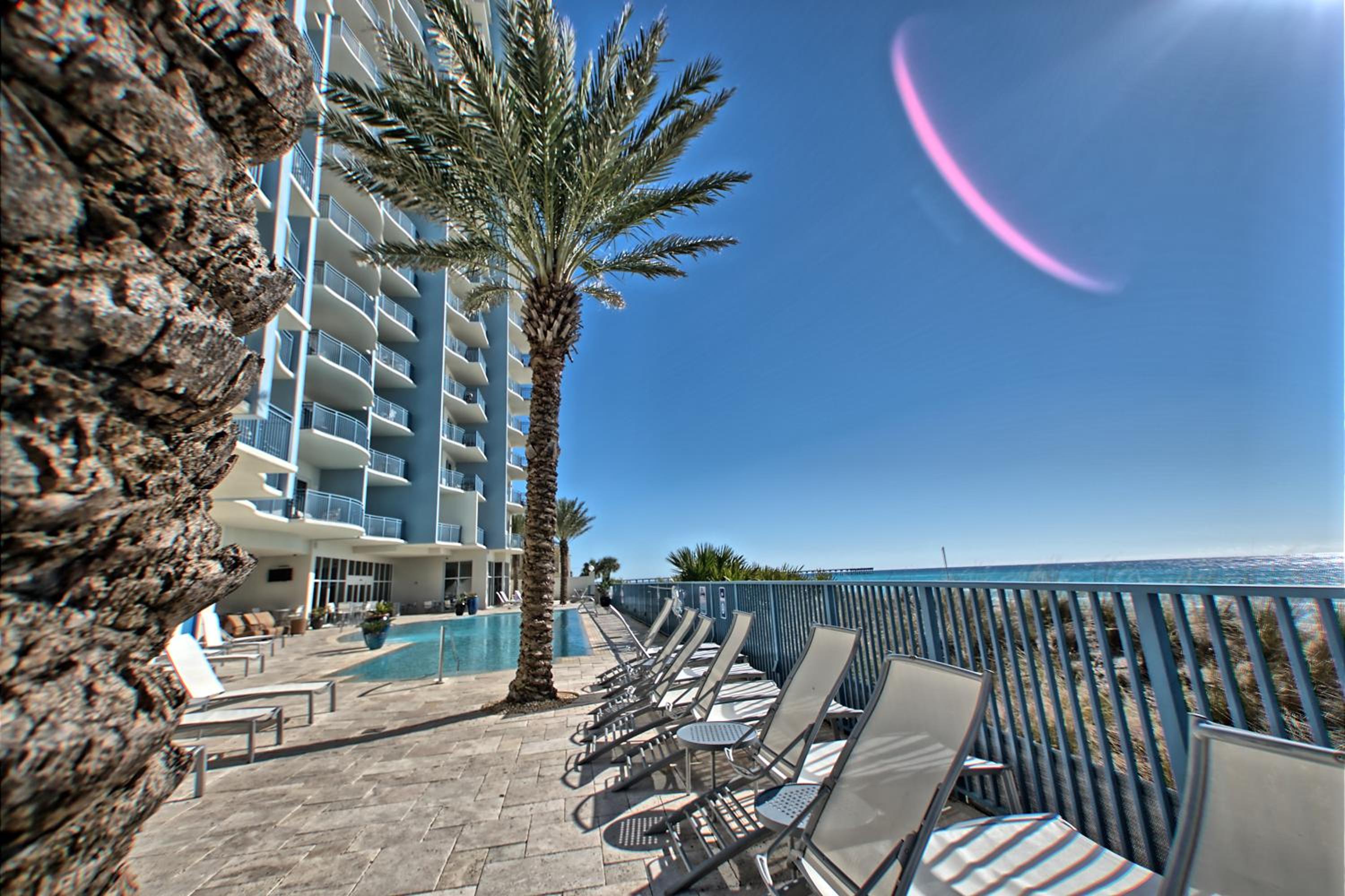 Sterling Breeze - Cozy Beachfront One Bedroom Condo view 5