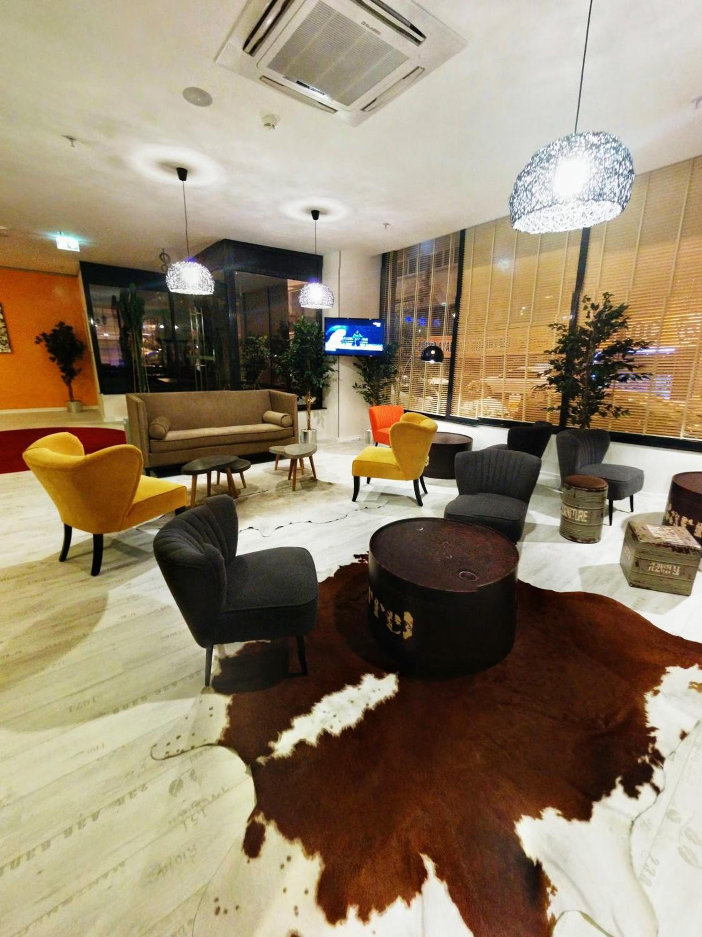 Tempo Fair Suitler - Image 9