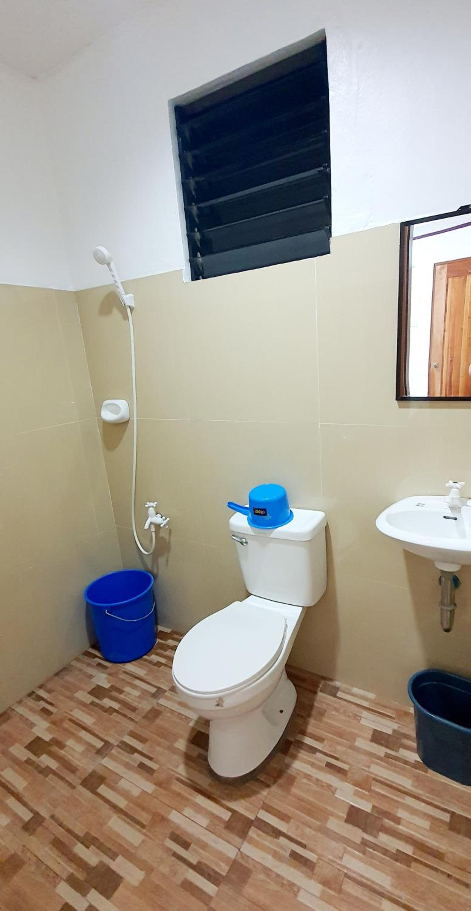 SJ Pabua Travellers Inn view 5