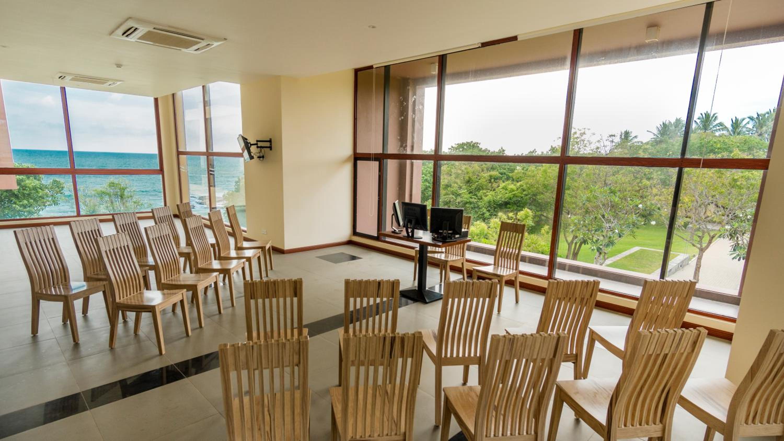 Sooriya Resort & Spa