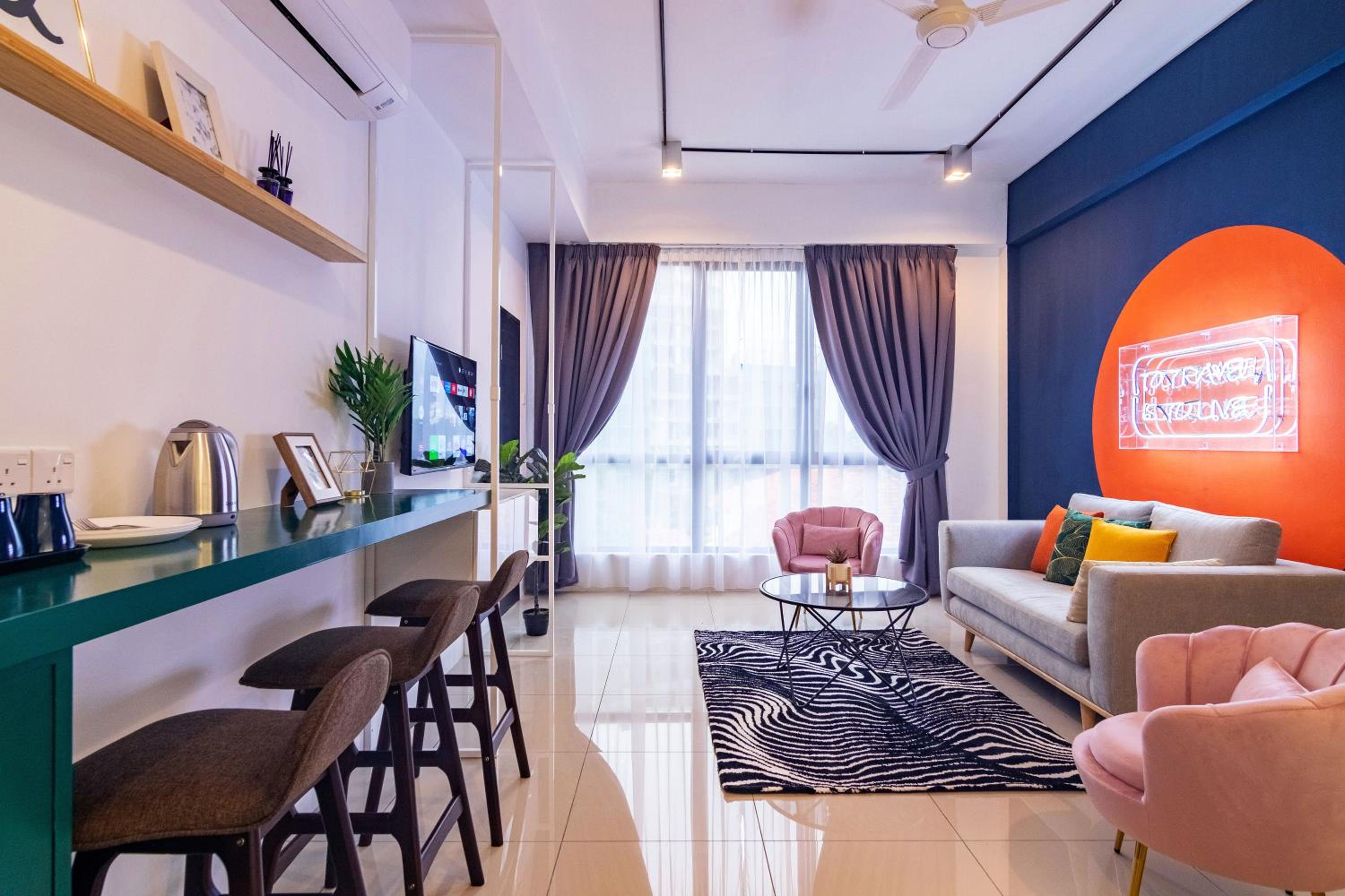 Scott Signature Suites by ALV photo 3