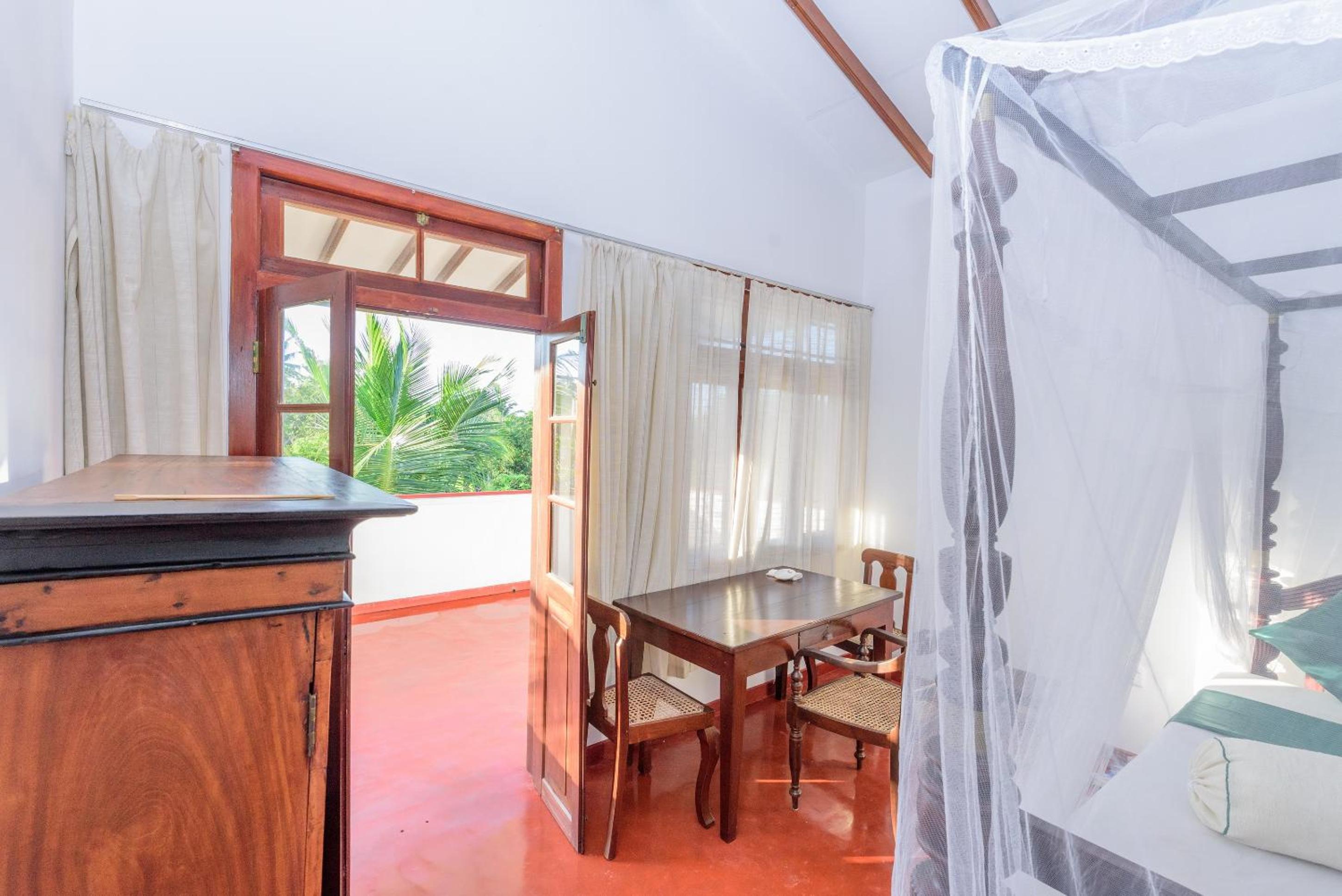 Villa Guru Hikkaduwa
