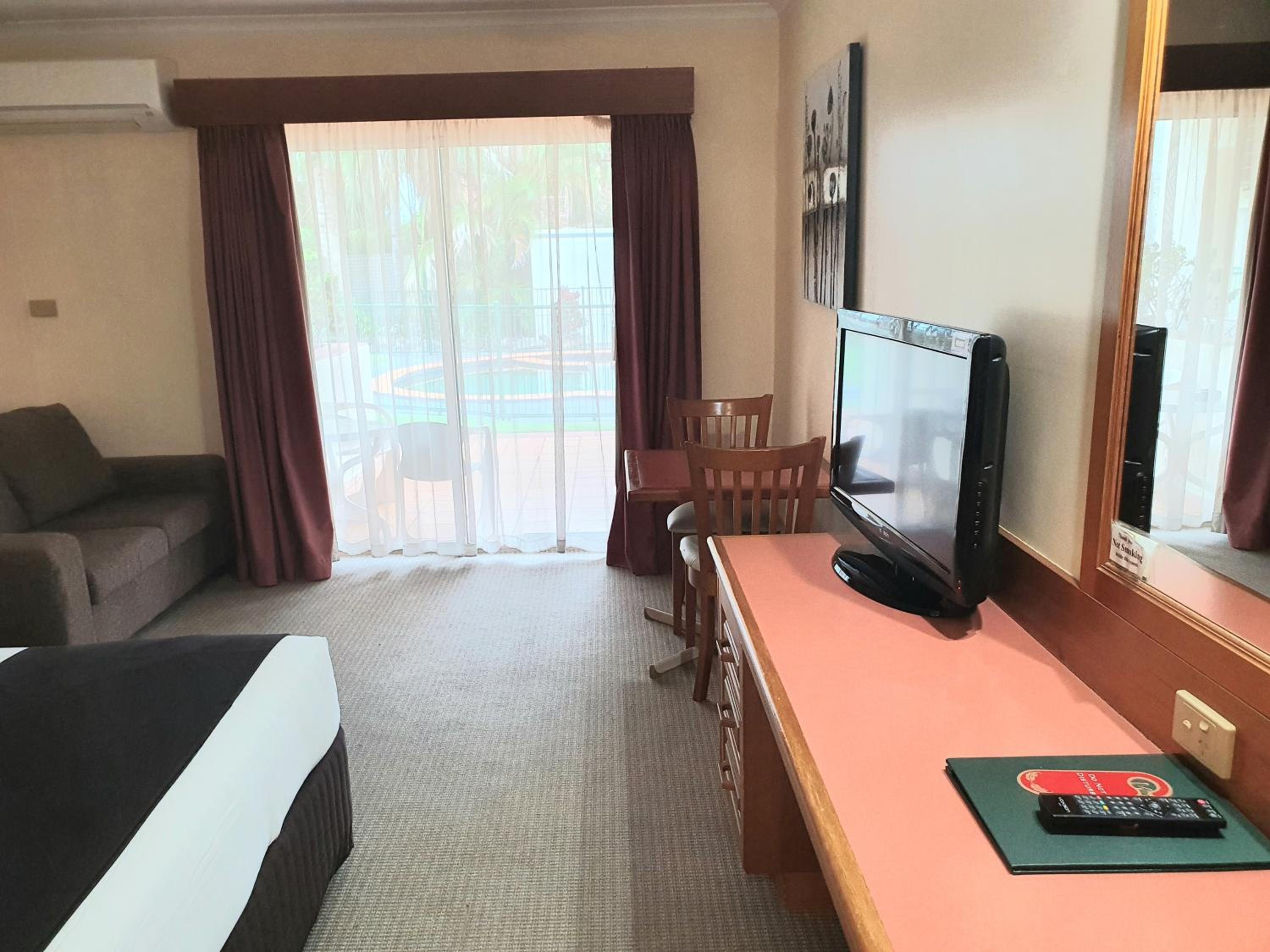 McNevins Maryborough Motel