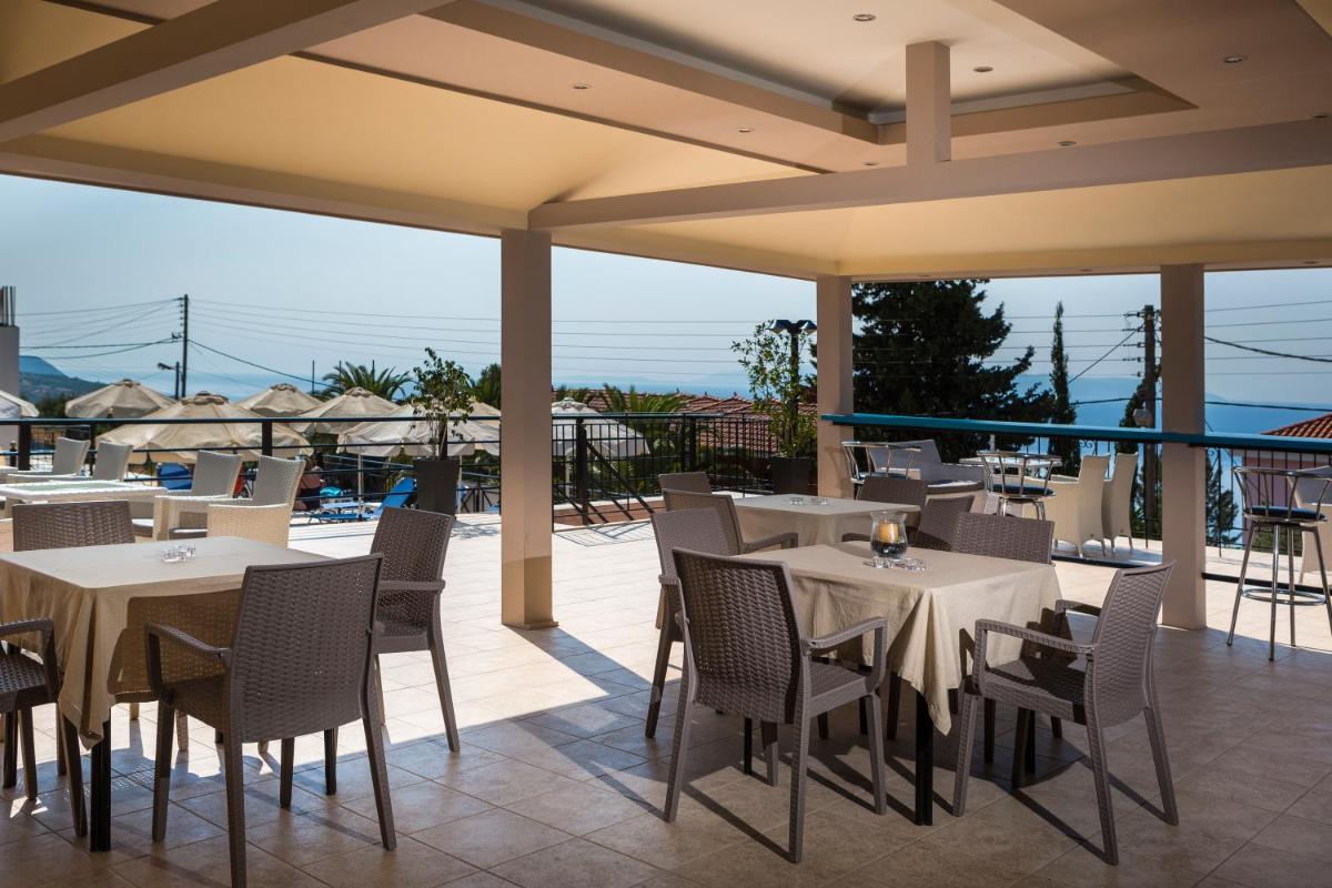 outdoor BBQ area