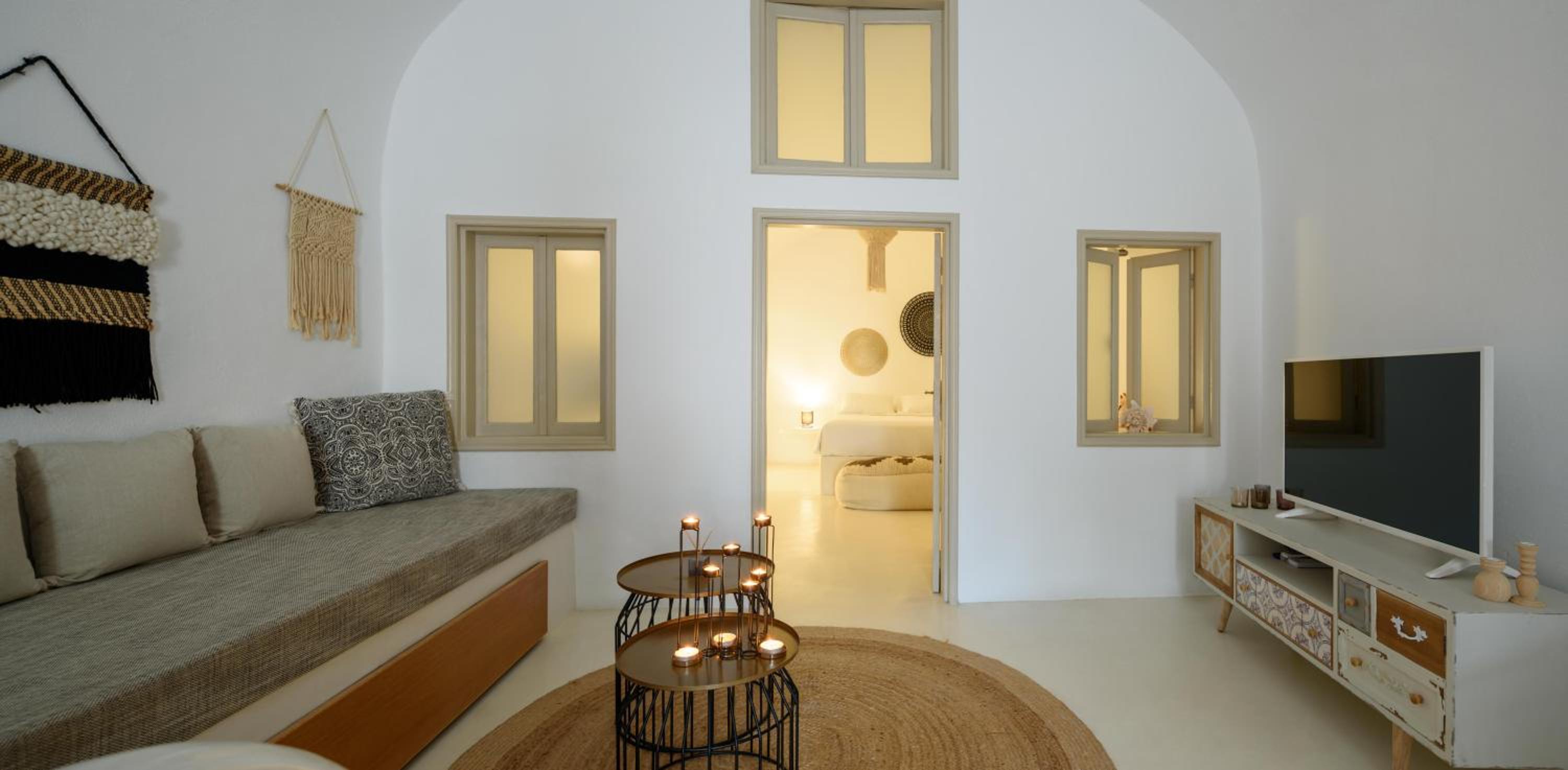 Suite Home Santorini