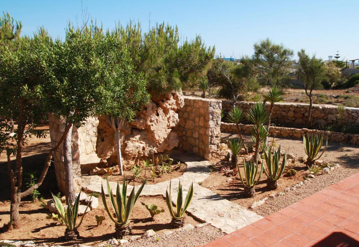 outdoor BBQ area