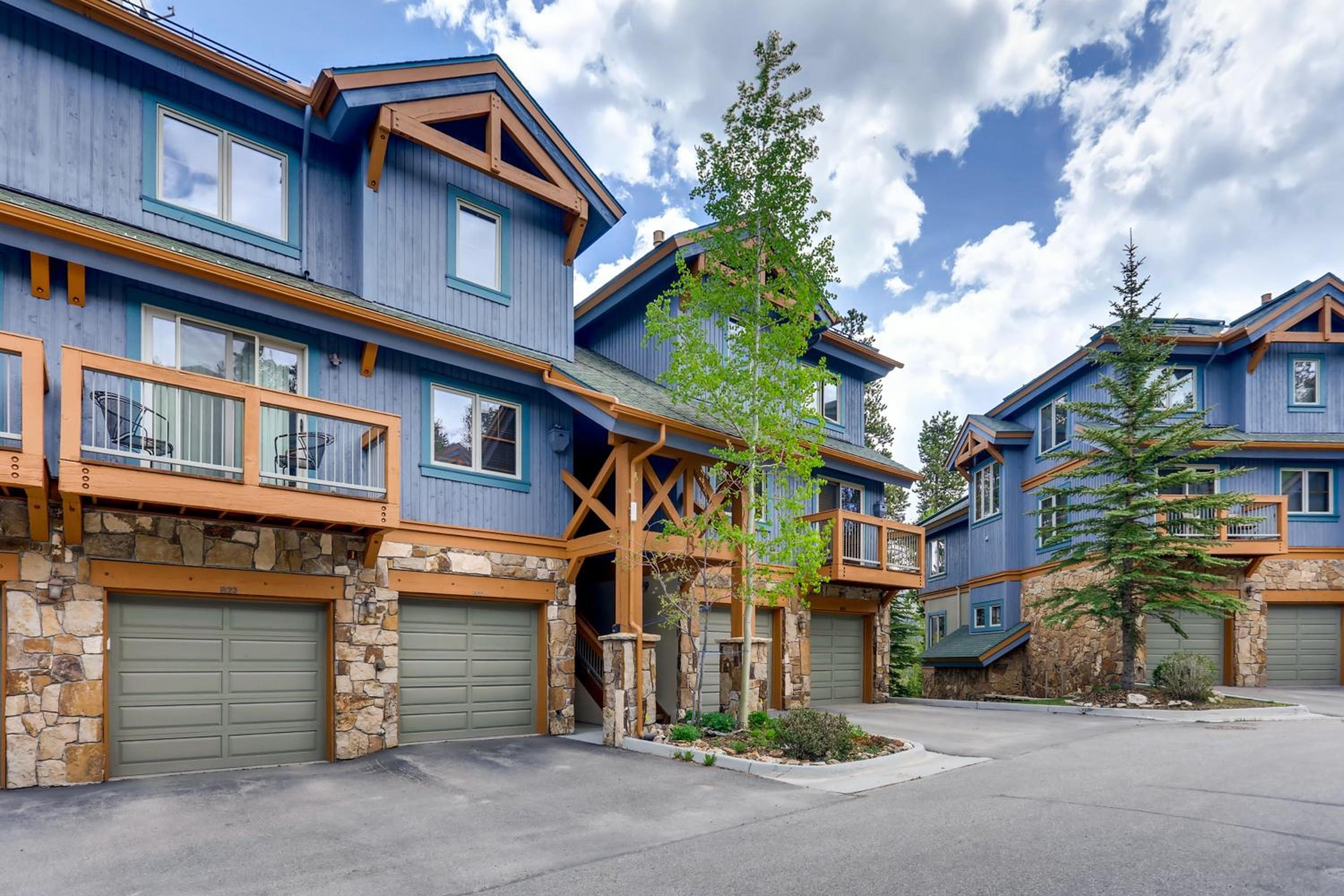 Hotel Los Pinos - Luxury Breckenridge SkiCondo - Image 1