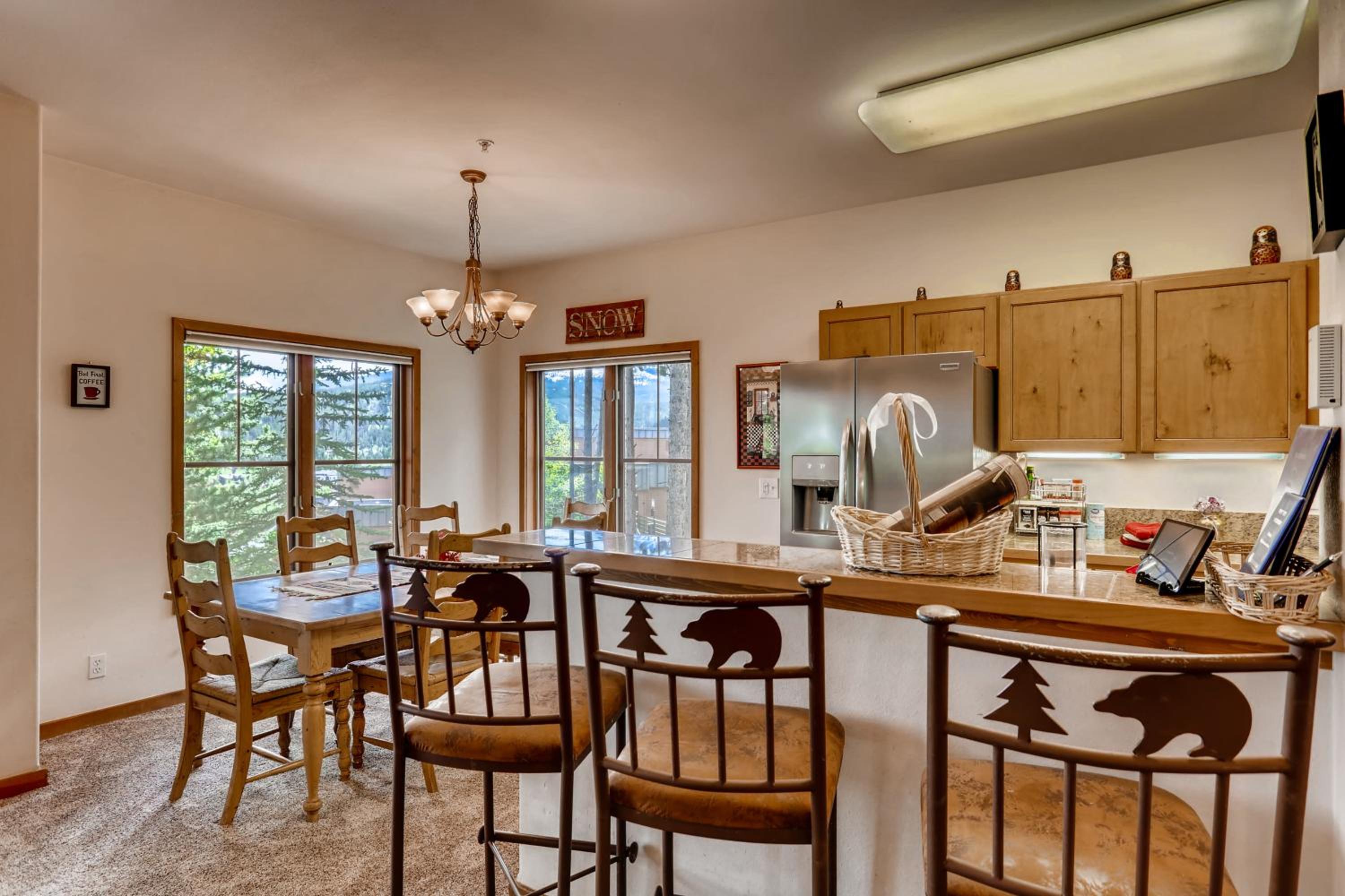 Los Pinos - Luxury Breckenridge SkiCondo view 3