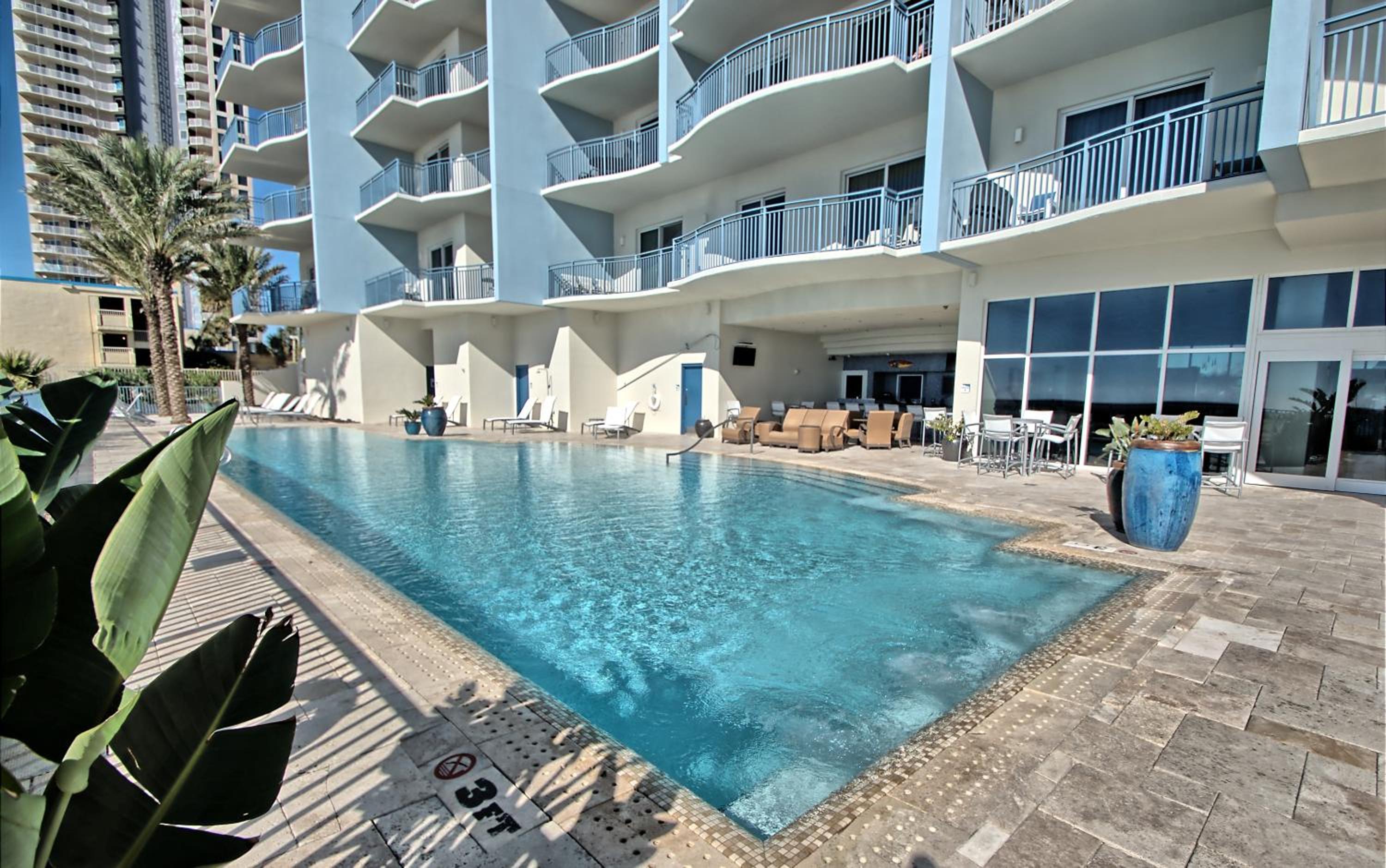 Sterling Breeze - Luxury Beach Front Condo view 3