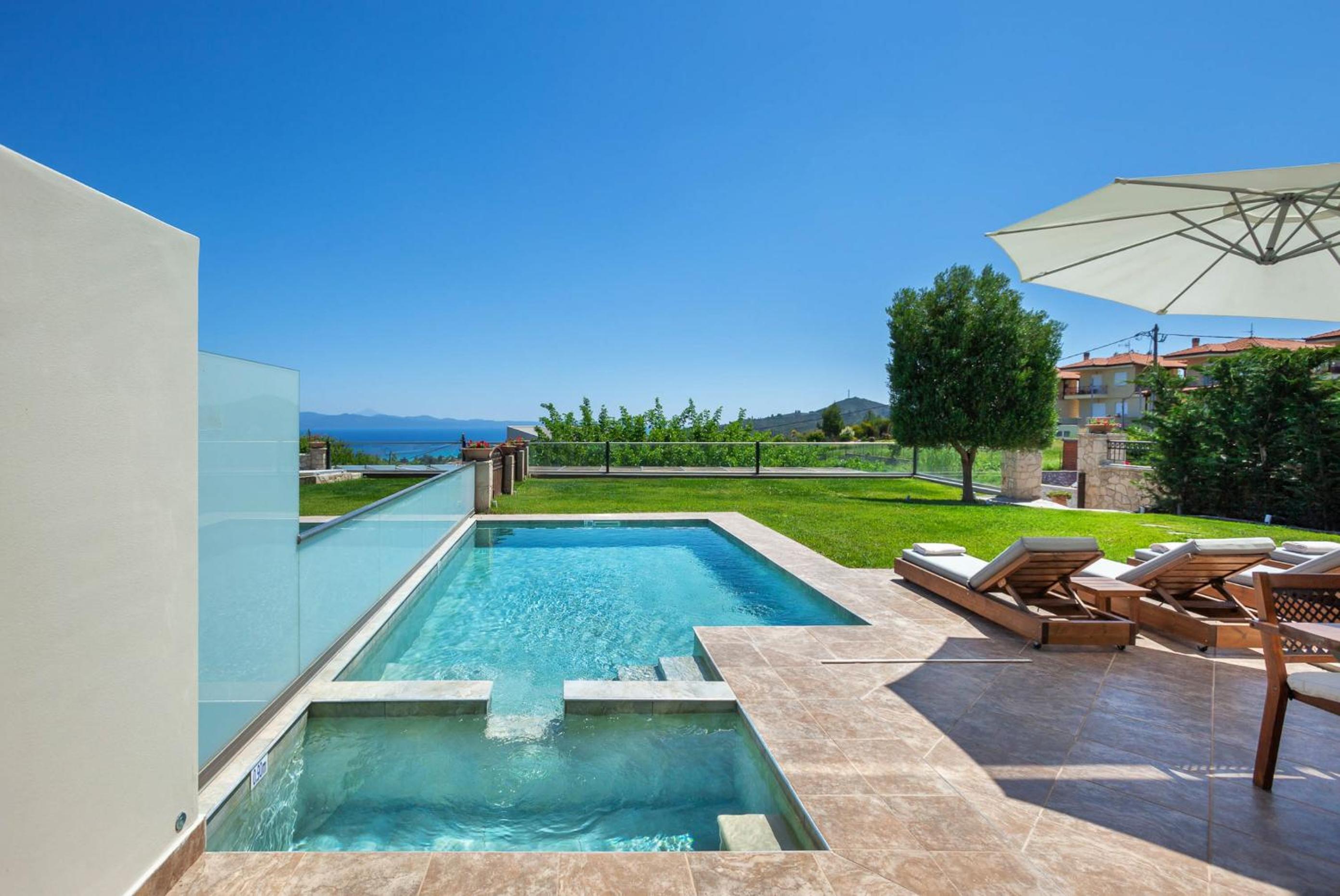 Sunny Villa Grande
