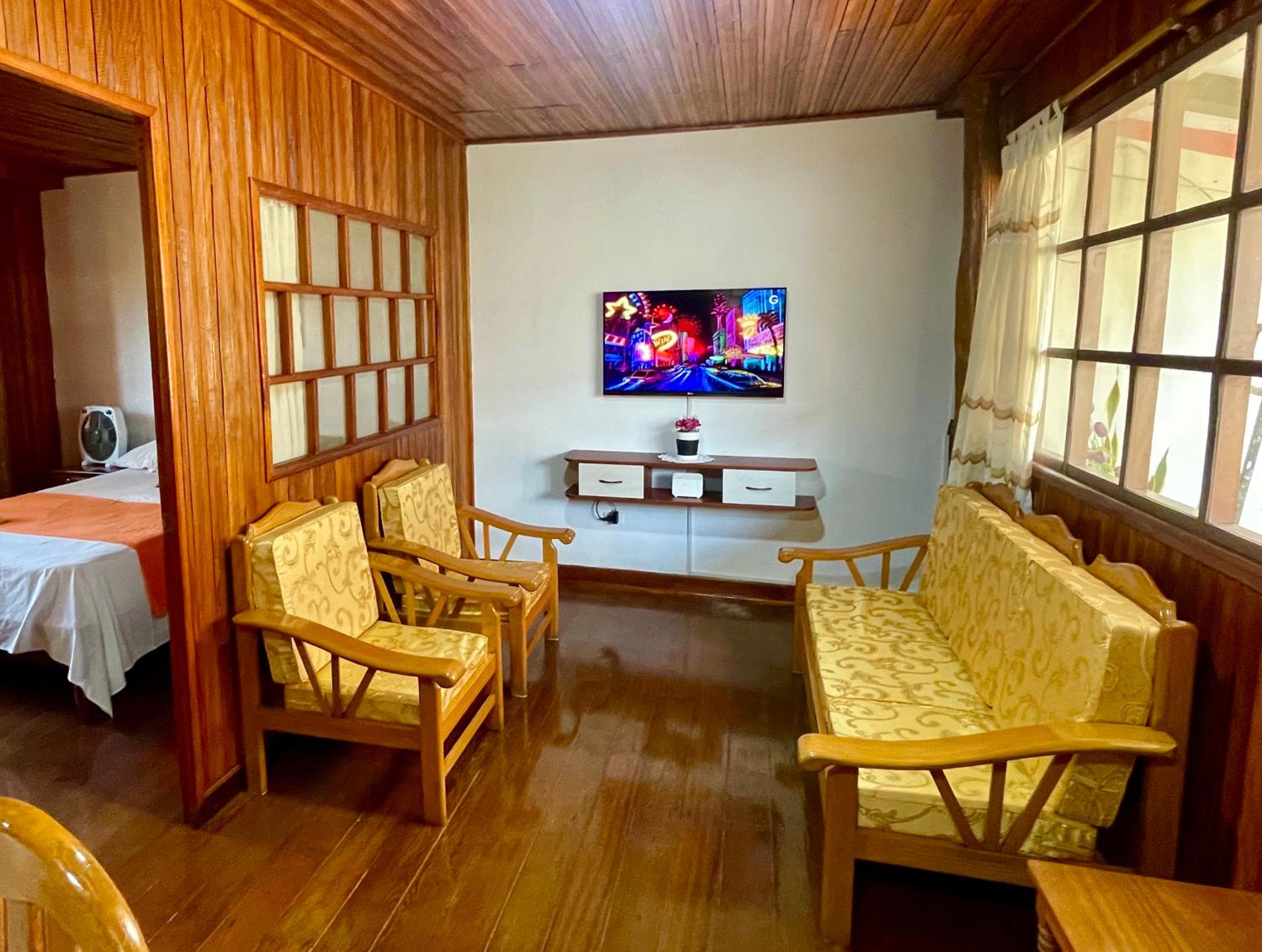 CHALET TARAPOTO