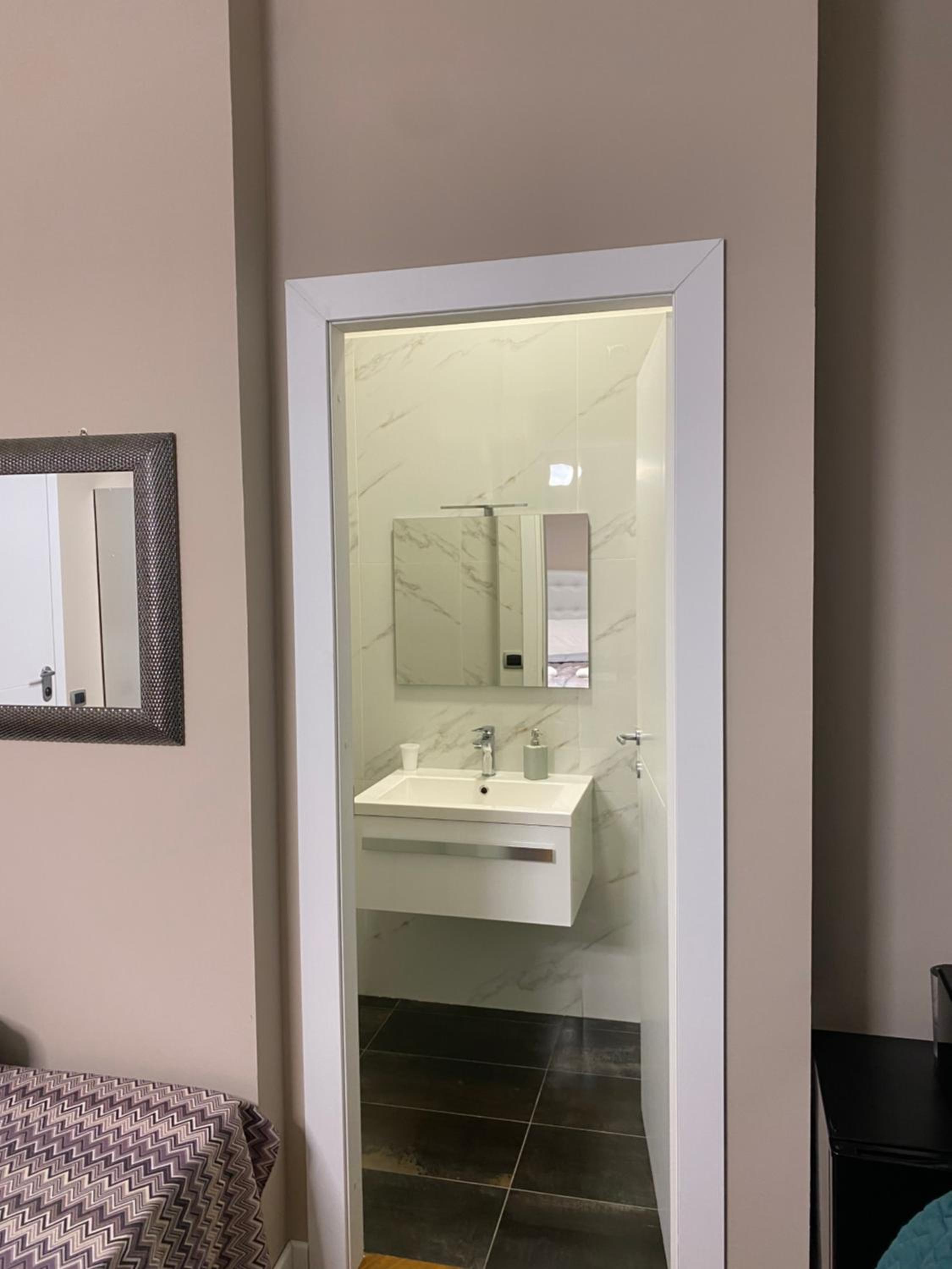 Dalmazia 33 en Salerno — bathroom