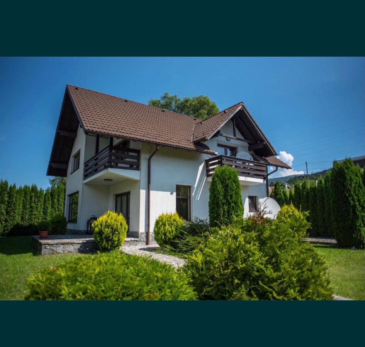 Jack Residence Busteni view 3