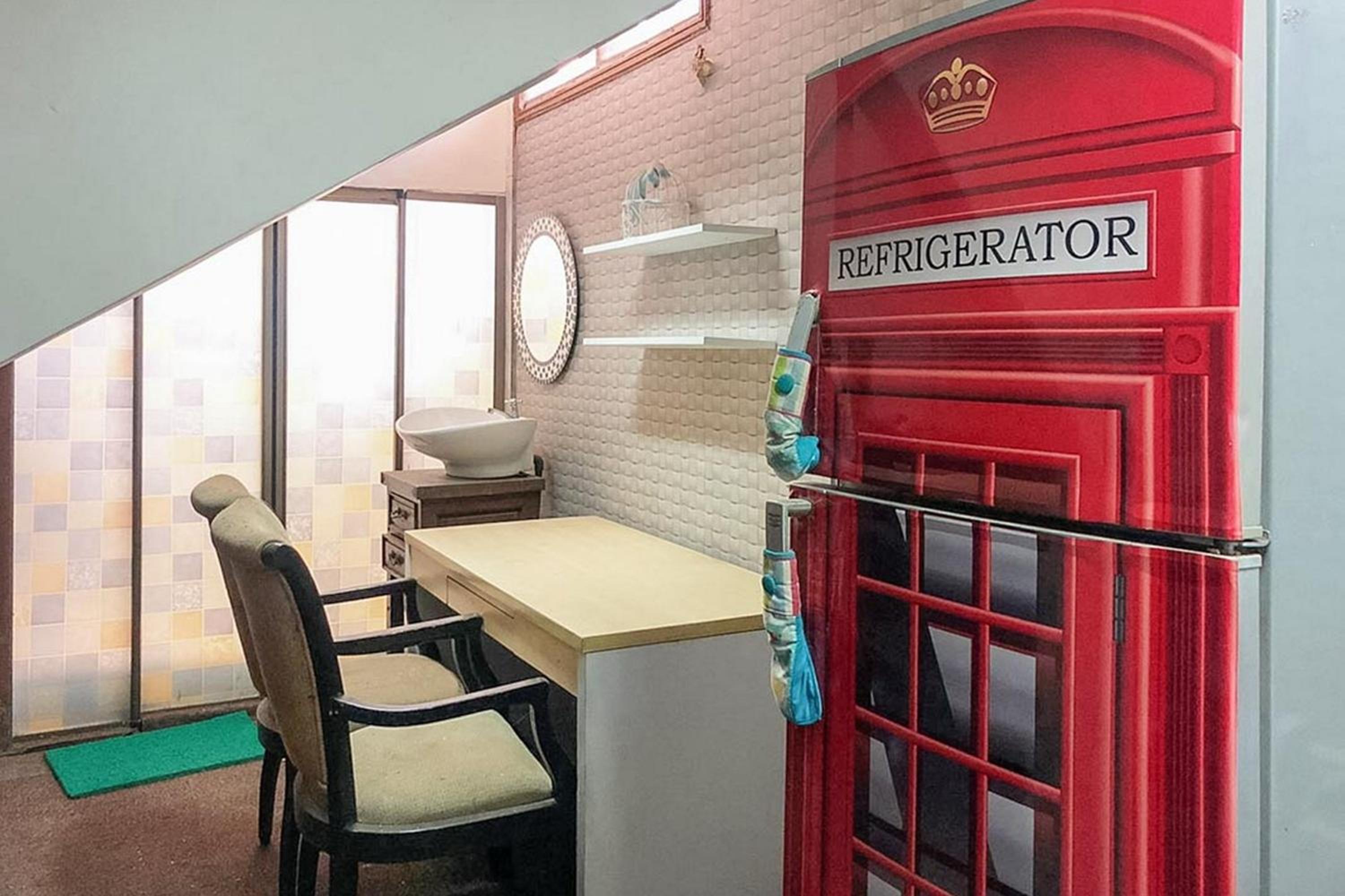 hotel reception