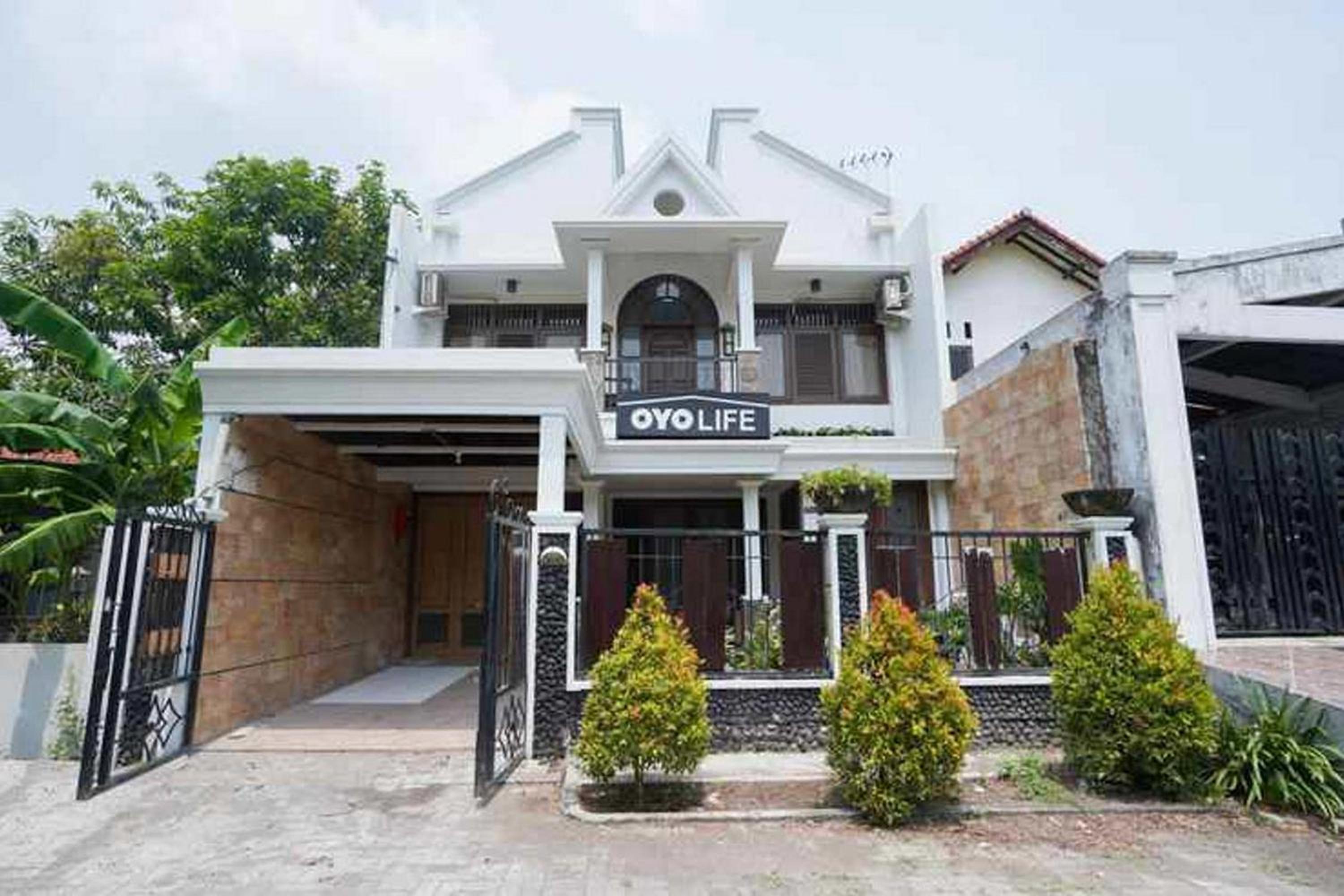 hotel building