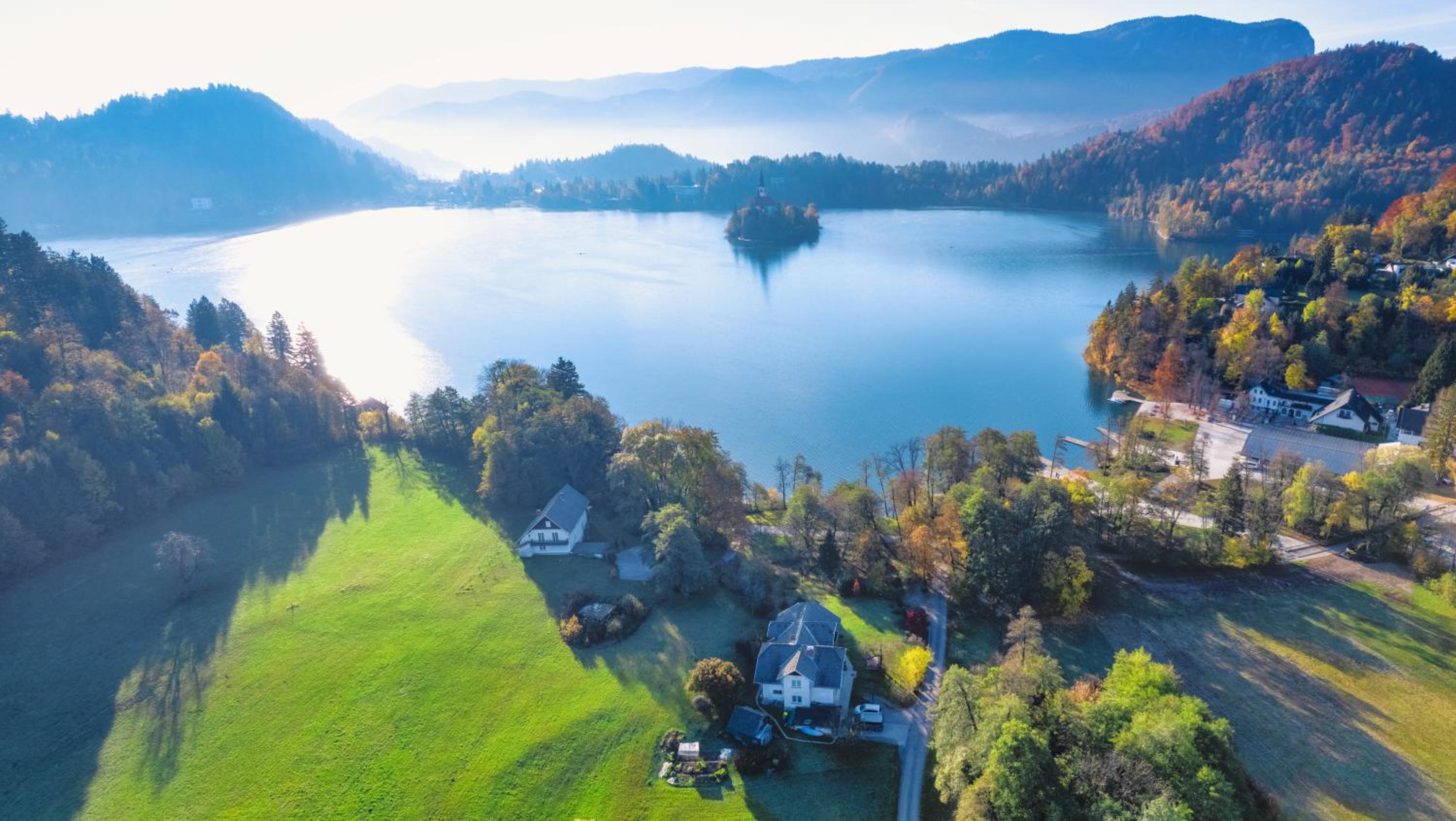 Lake House Sebanc view 5