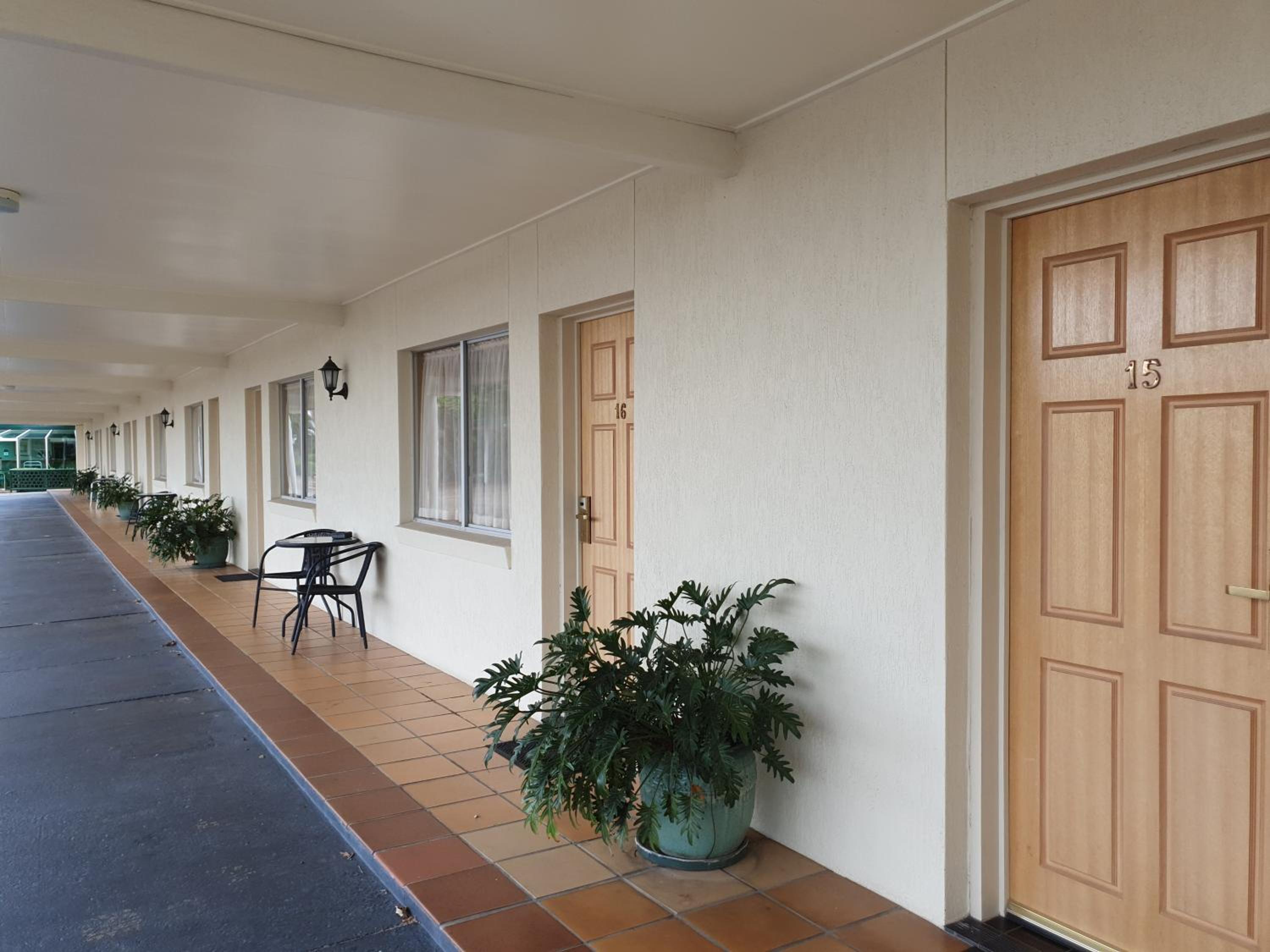 McNevins Maryborough Motel