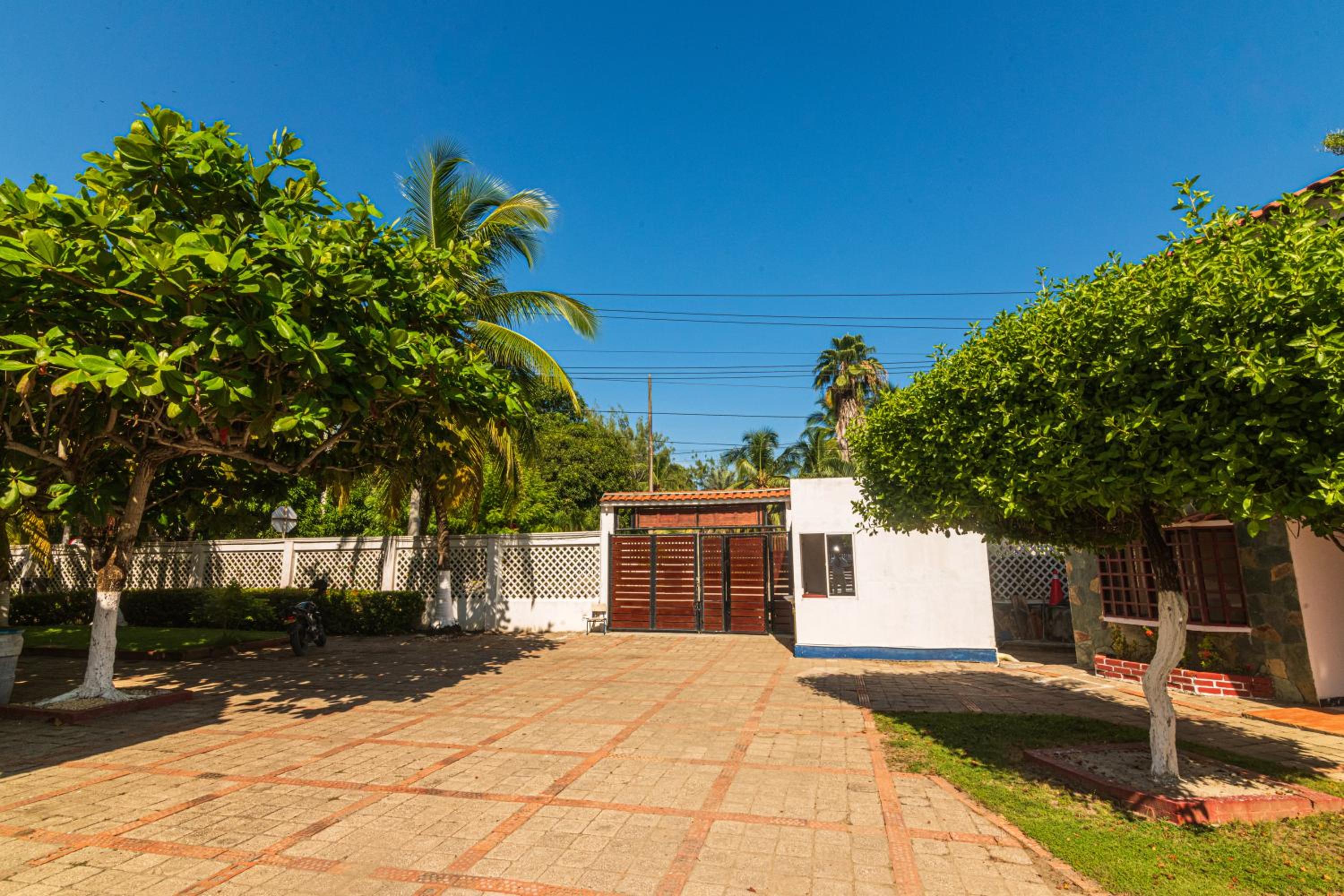 Hermosa Cabana con Piscina 3 Habitaciones MC17