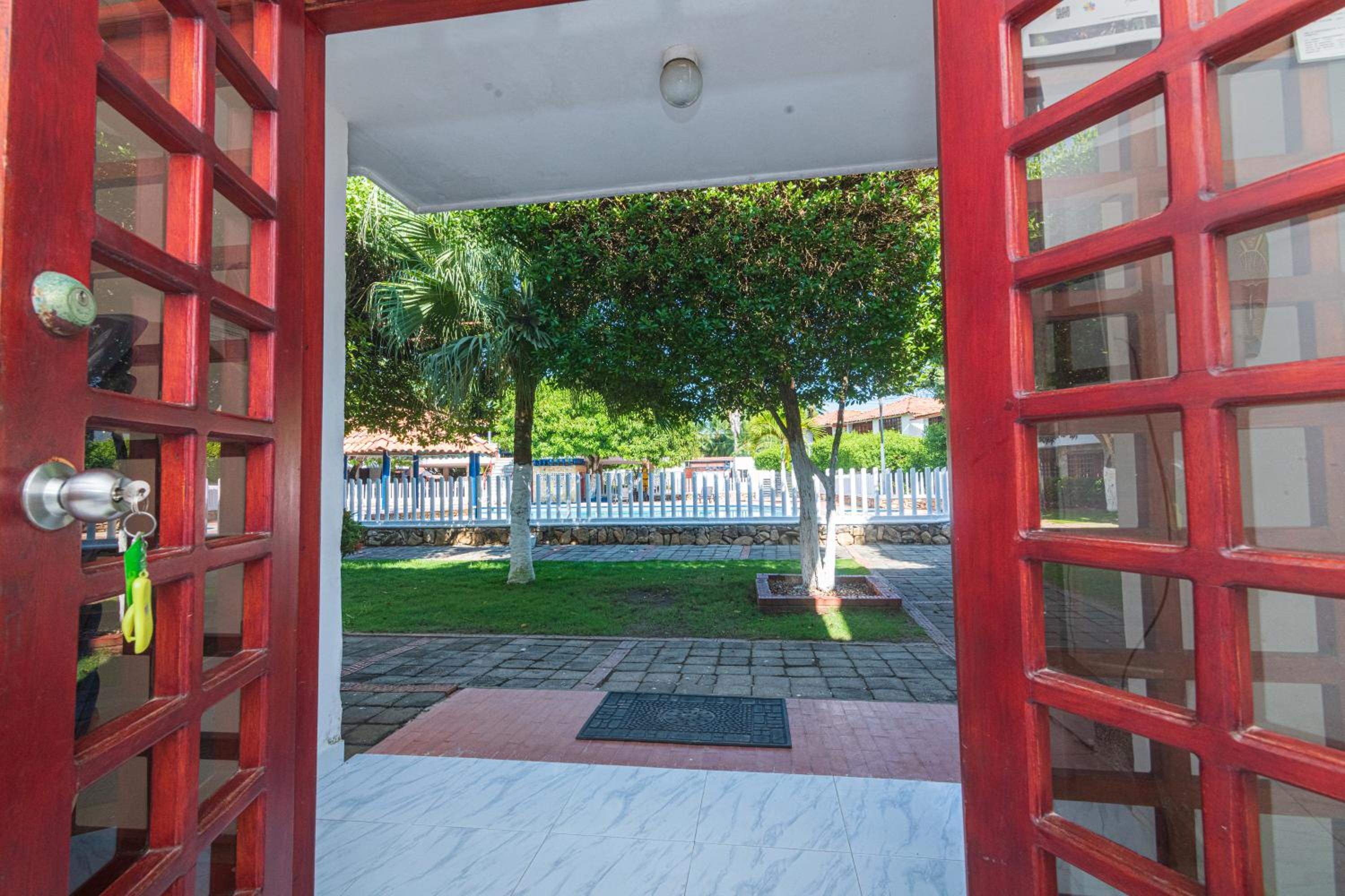 Hermosa Cabana con Piscina 3 Habitaciones MC17