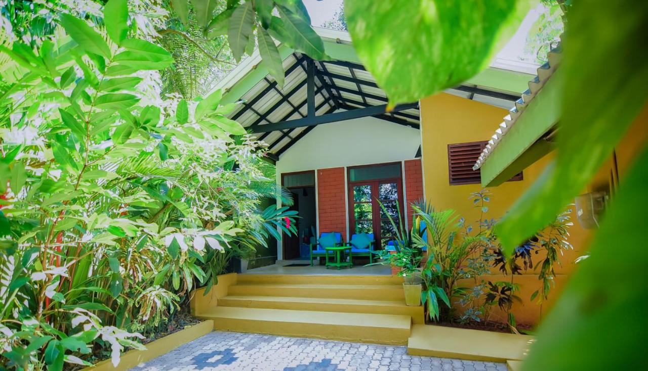 Randoni Villa